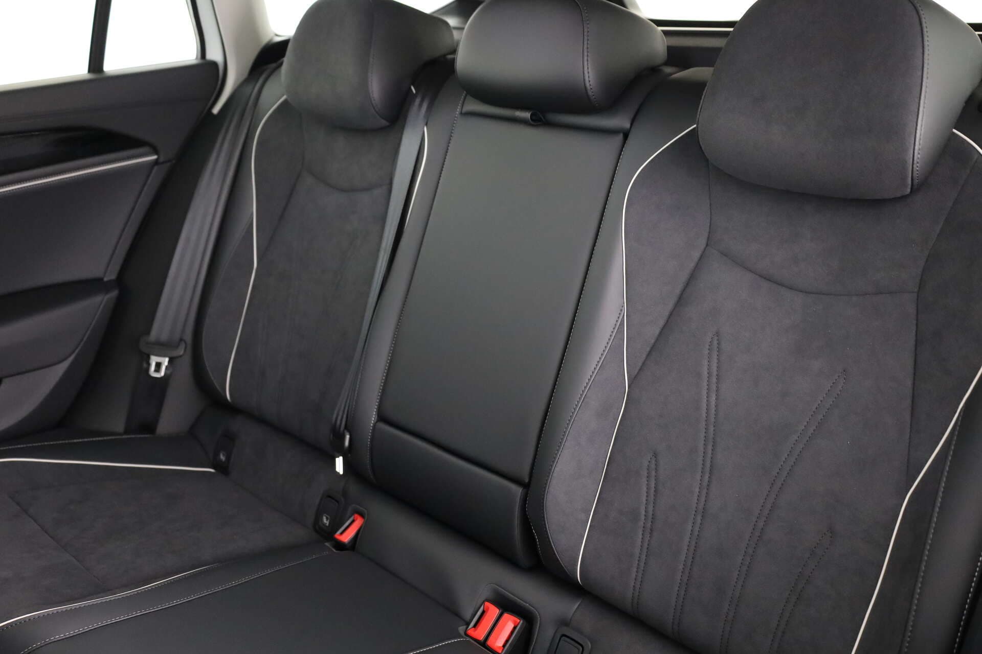 VOLKSWAGEN Passat, photo 9 sur 17