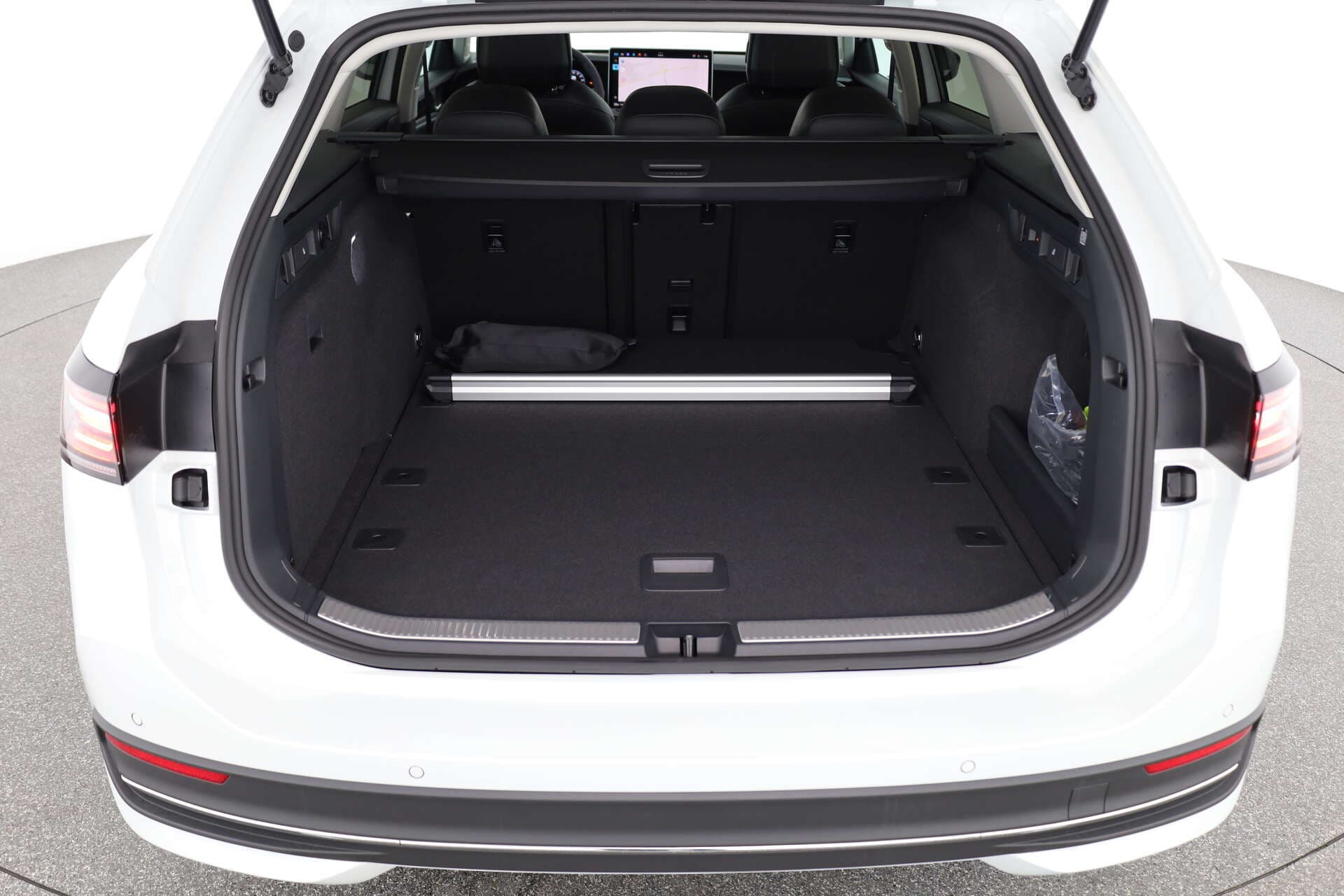VOLKSWAGEN Passat, photo 10 sur 17