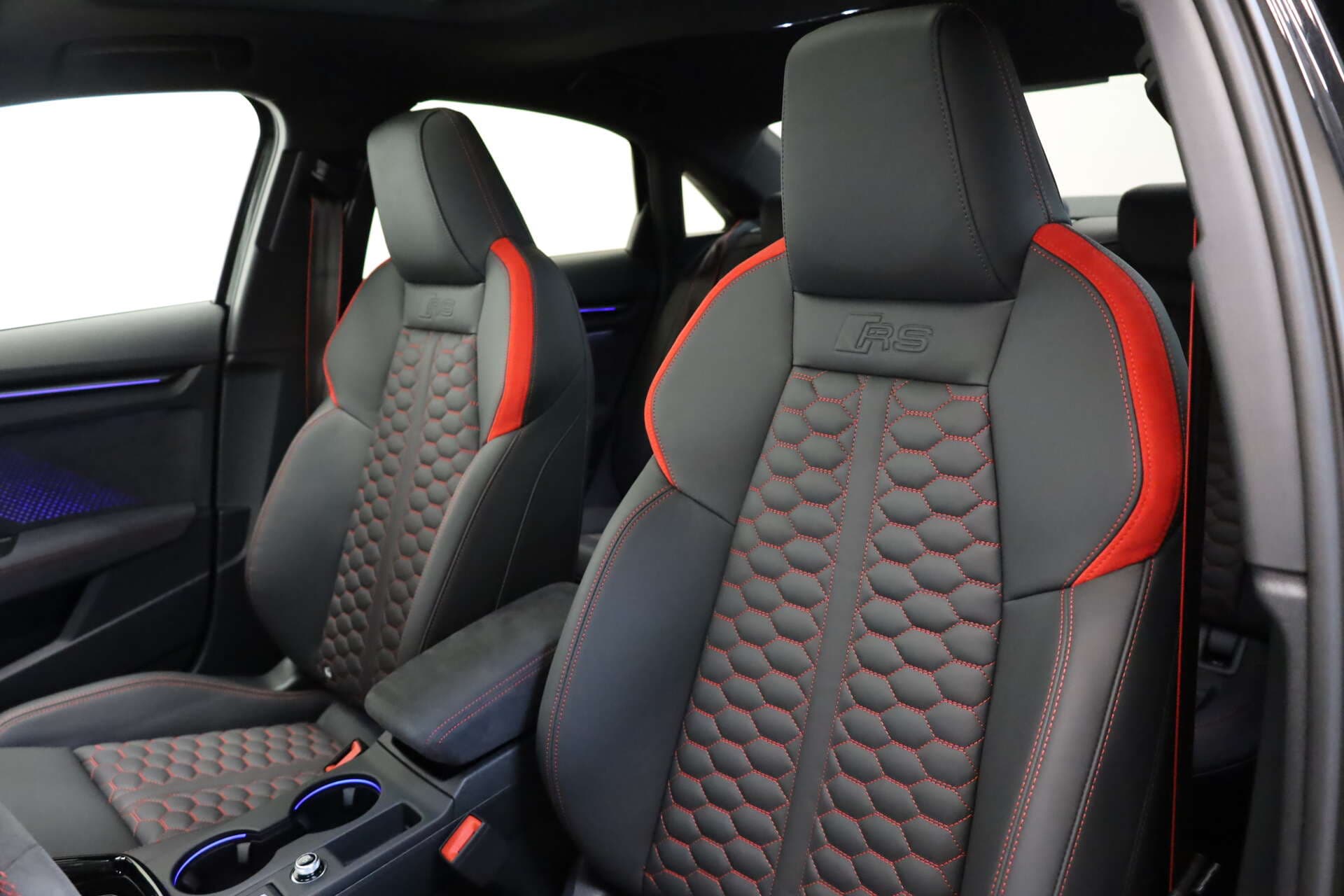 AUDI RS3 Limousine, photo 9 sur 17