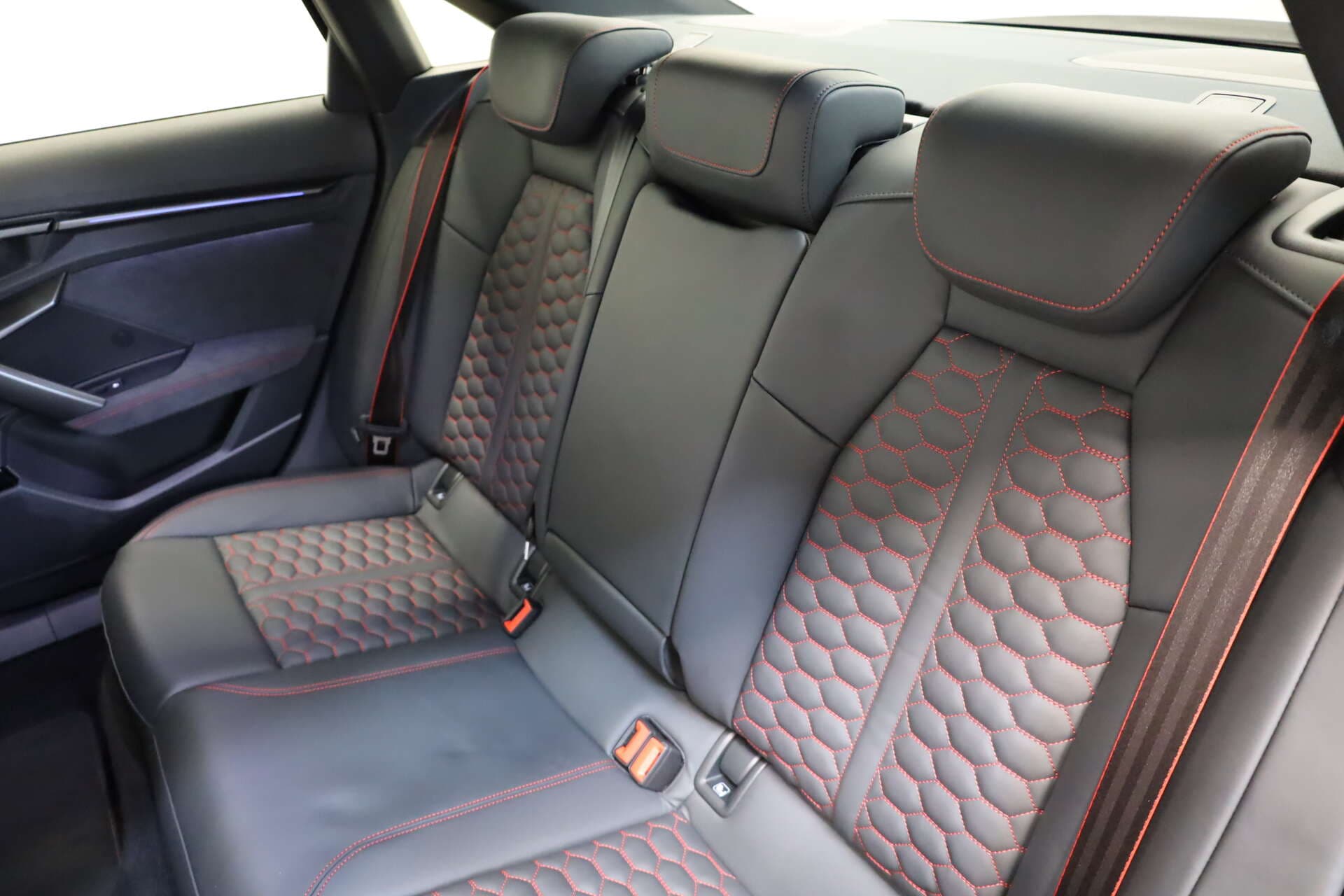AUDI RS3 Limousine, photo 10 sur 17