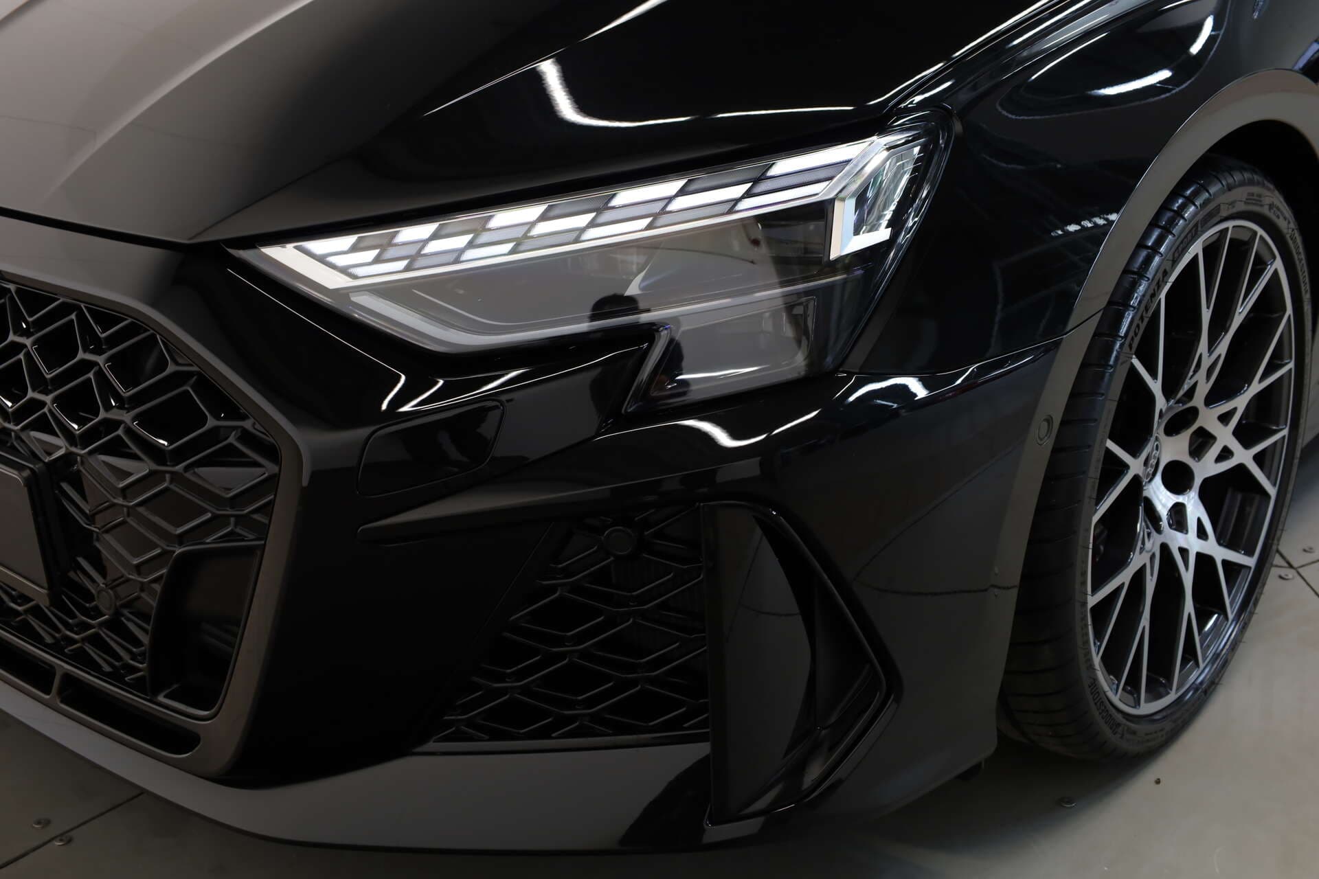 AUDI RS3 Limousine, photo 6 sur 17