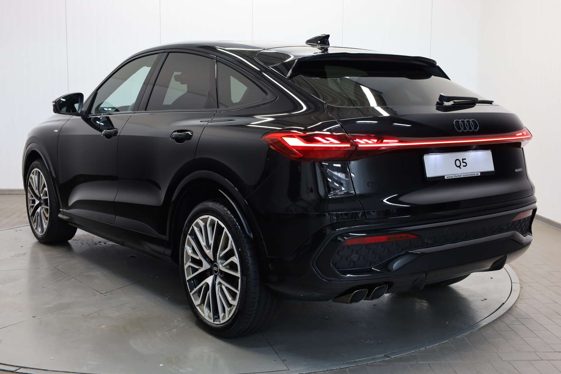 AUDI Q5 Sportback, photo 3 sur 17