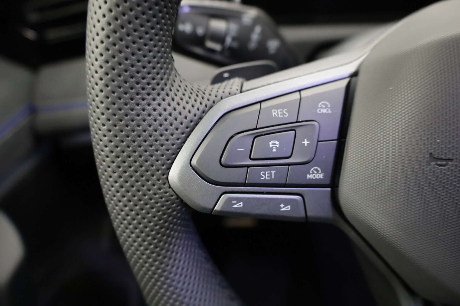 VOLKSWAGEN Tiguan, photo 8 sur 17