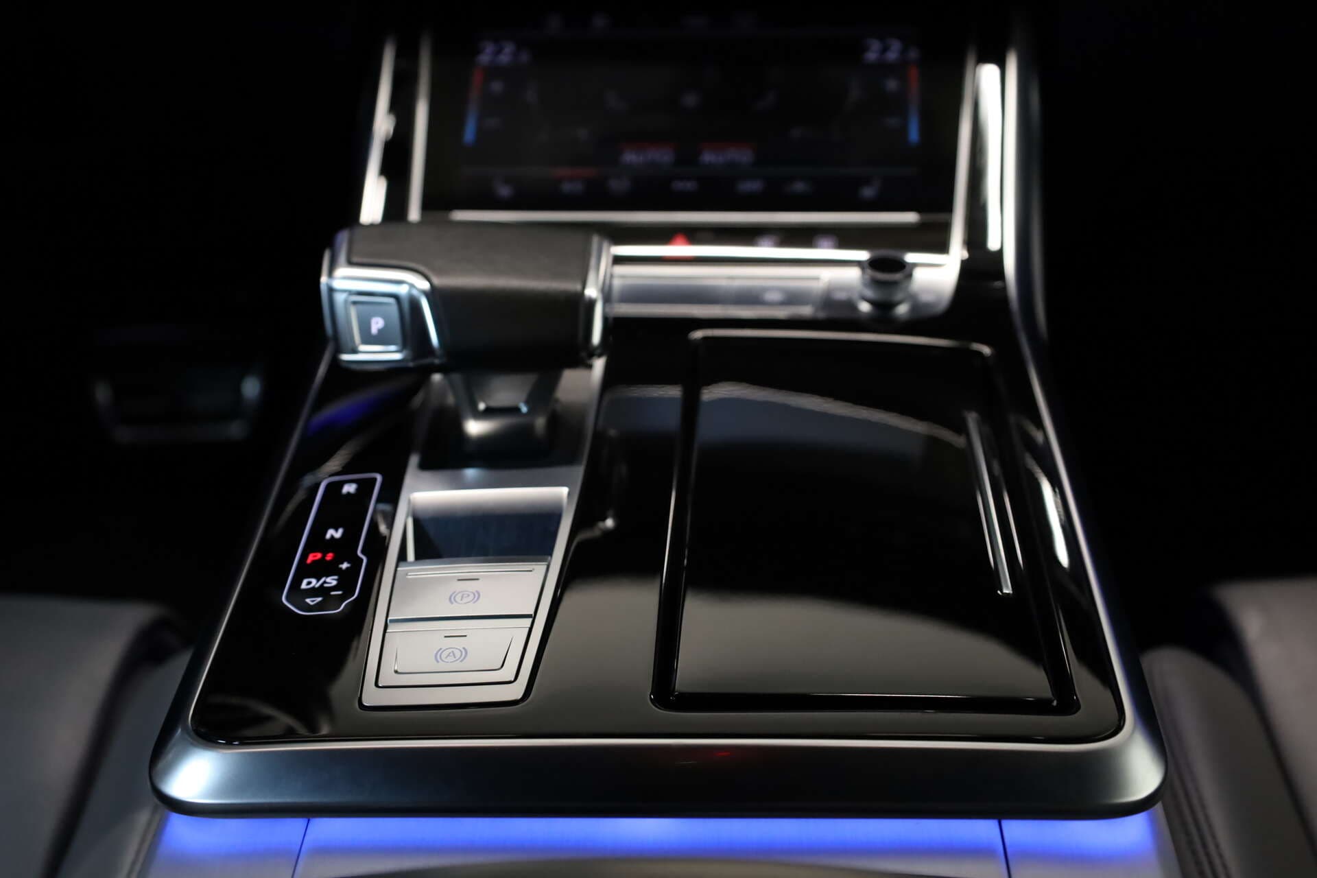 AUDI Q7, photo 16 sur 17