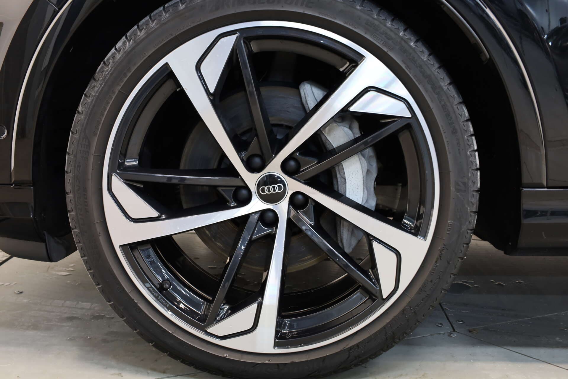 AUDI Q7, photo 7 sur 17