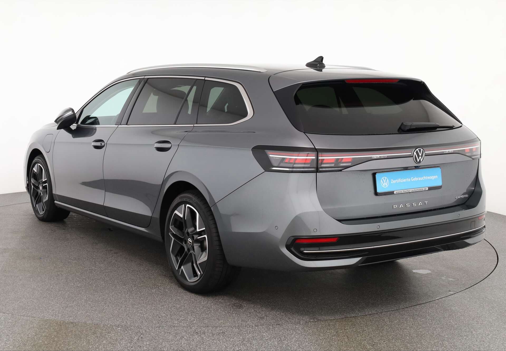 VOLKSWAGEN Passat, photo 4 sur 17