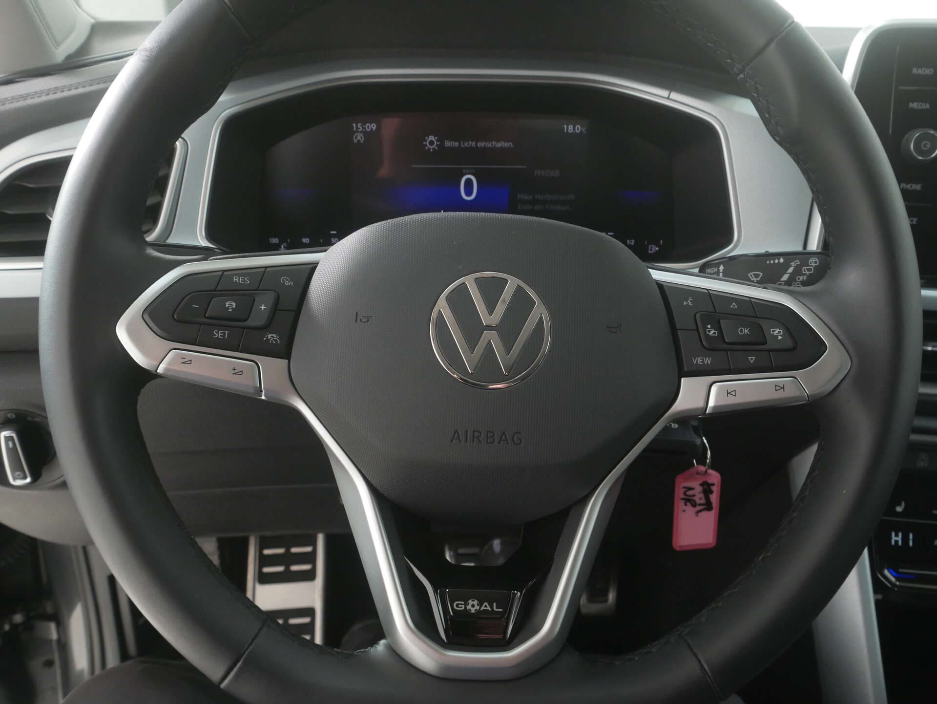 VOLKSWAGEN T-Roc, photo 9 sur 17