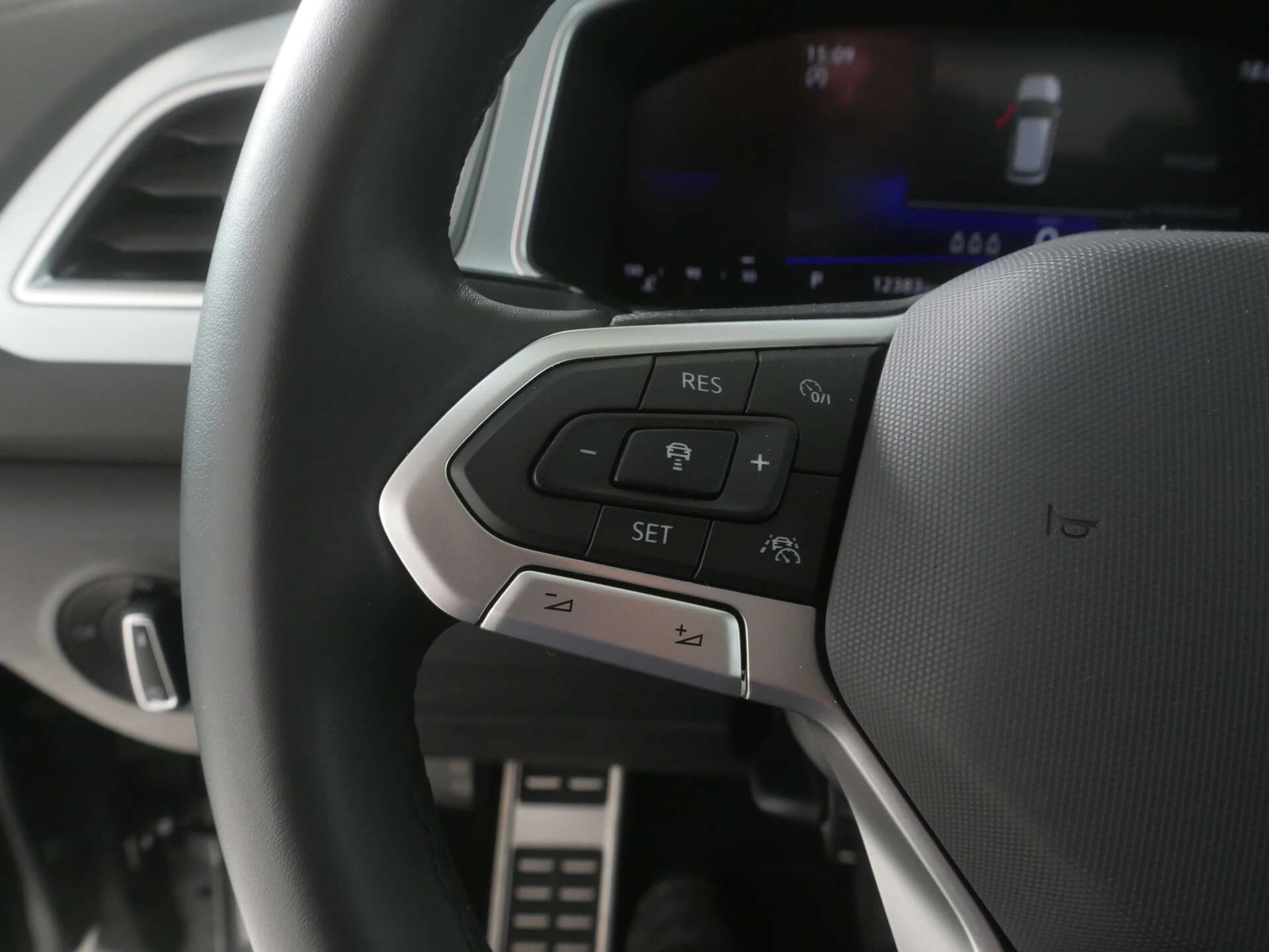 VOLKSWAGEN T-Roc, photo 10 sur 17