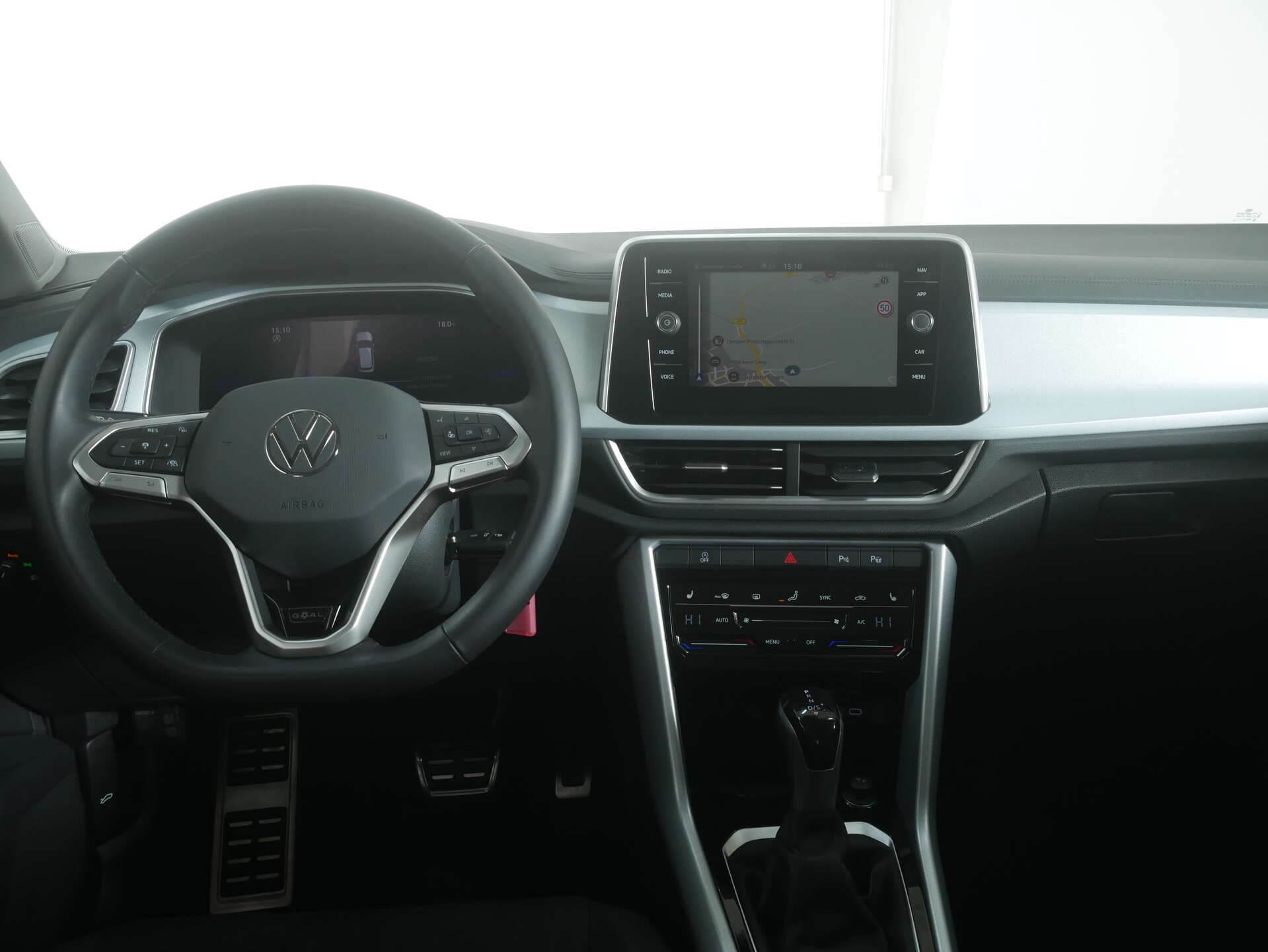 VOLKSWAGEN T-Roc, photo 8 sur 17
