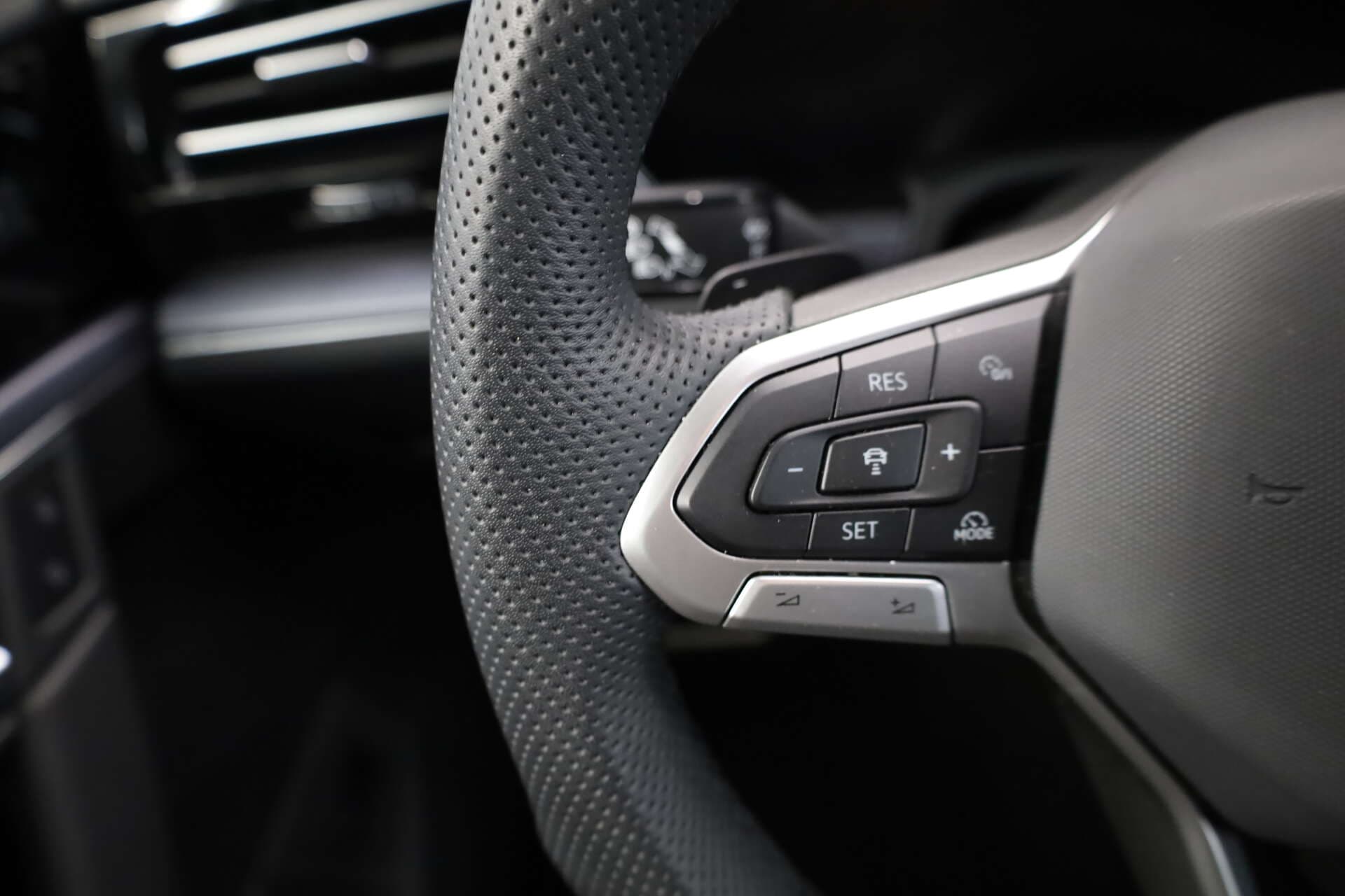 VOLKSWAGEN Touareg, photo 10 sur 17