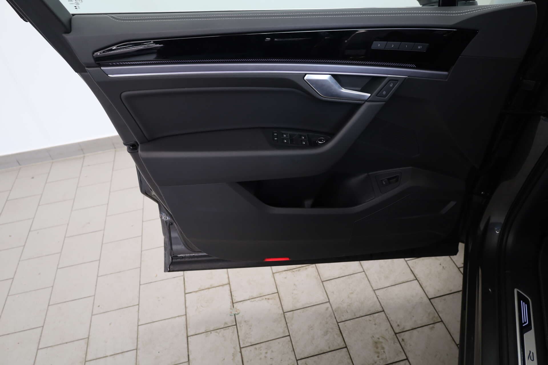 VOLKSWAGEN Touareg, photo 15 sur 17