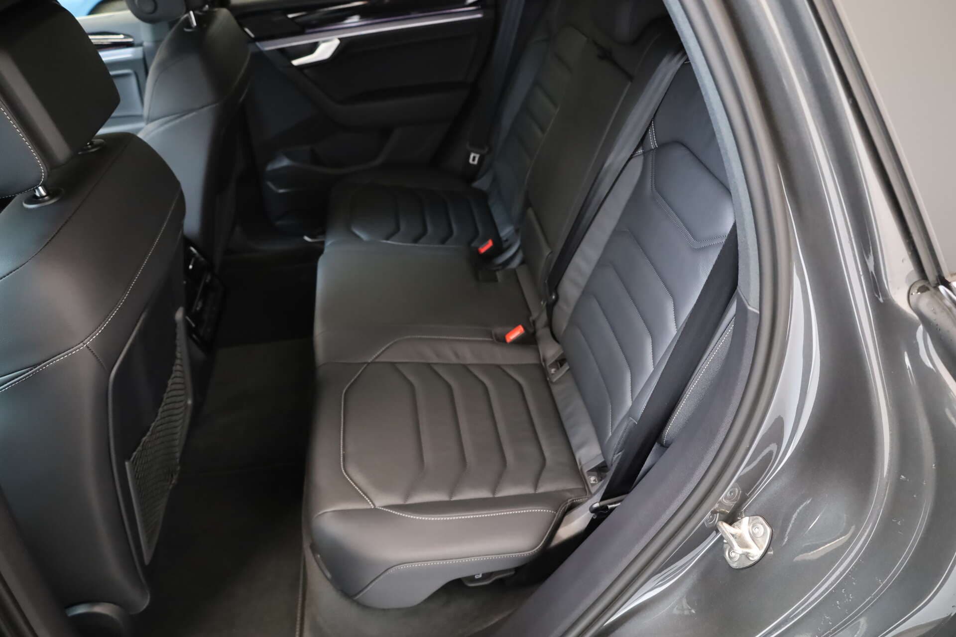 VOLKSWAGEN Touareg, photo 16 sur 17