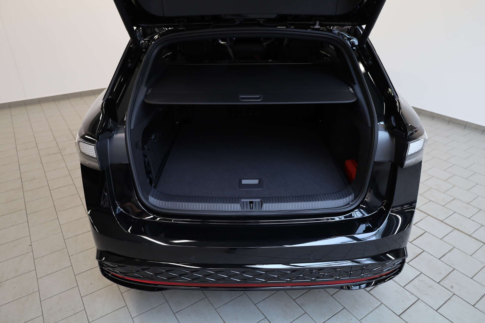 VOLKSWAGEN ID.7 Tourer, photo 14 sur 17