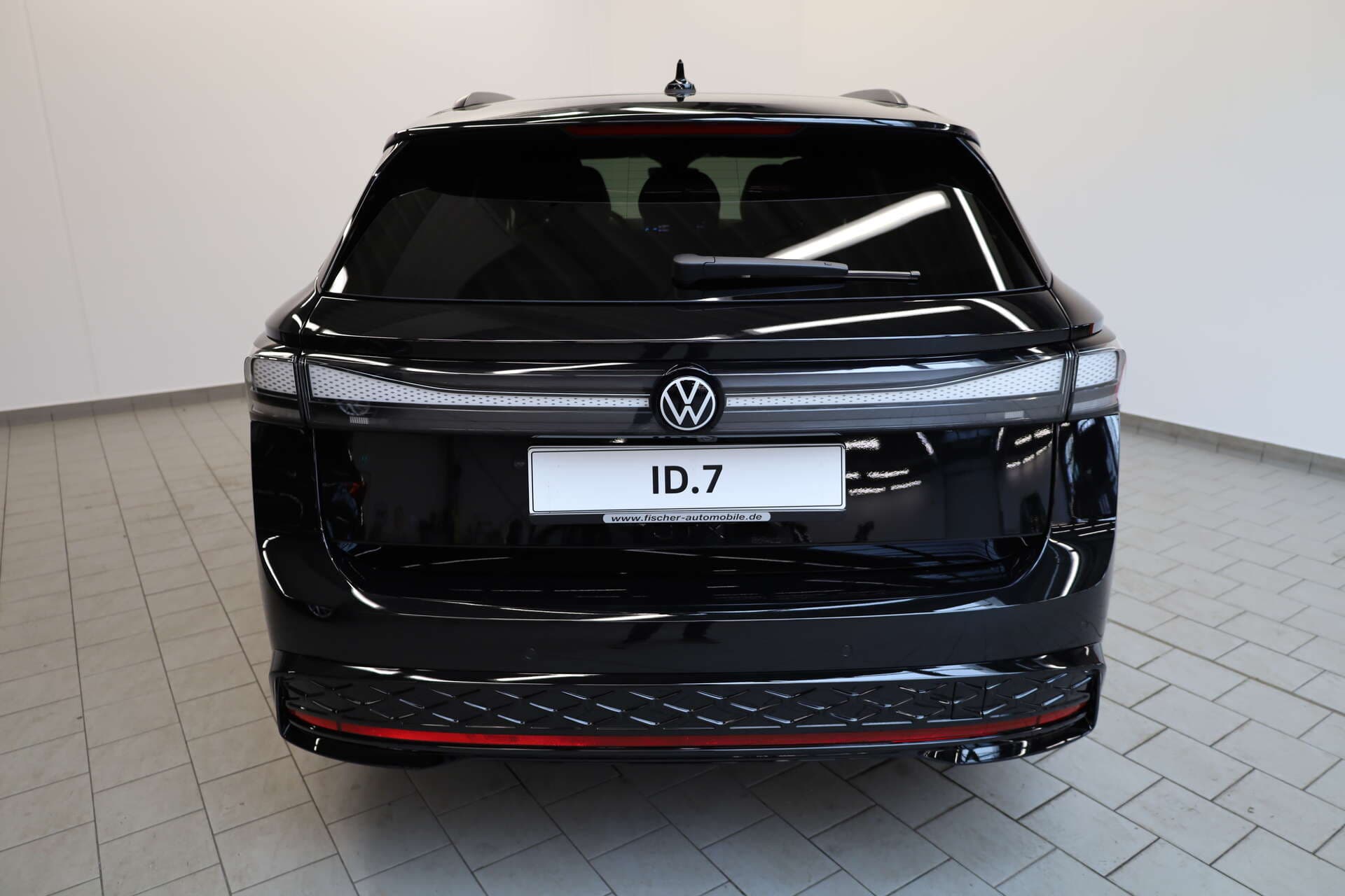 VOLKSWAGEN ID.7 Tourer, photo 3 sur 17