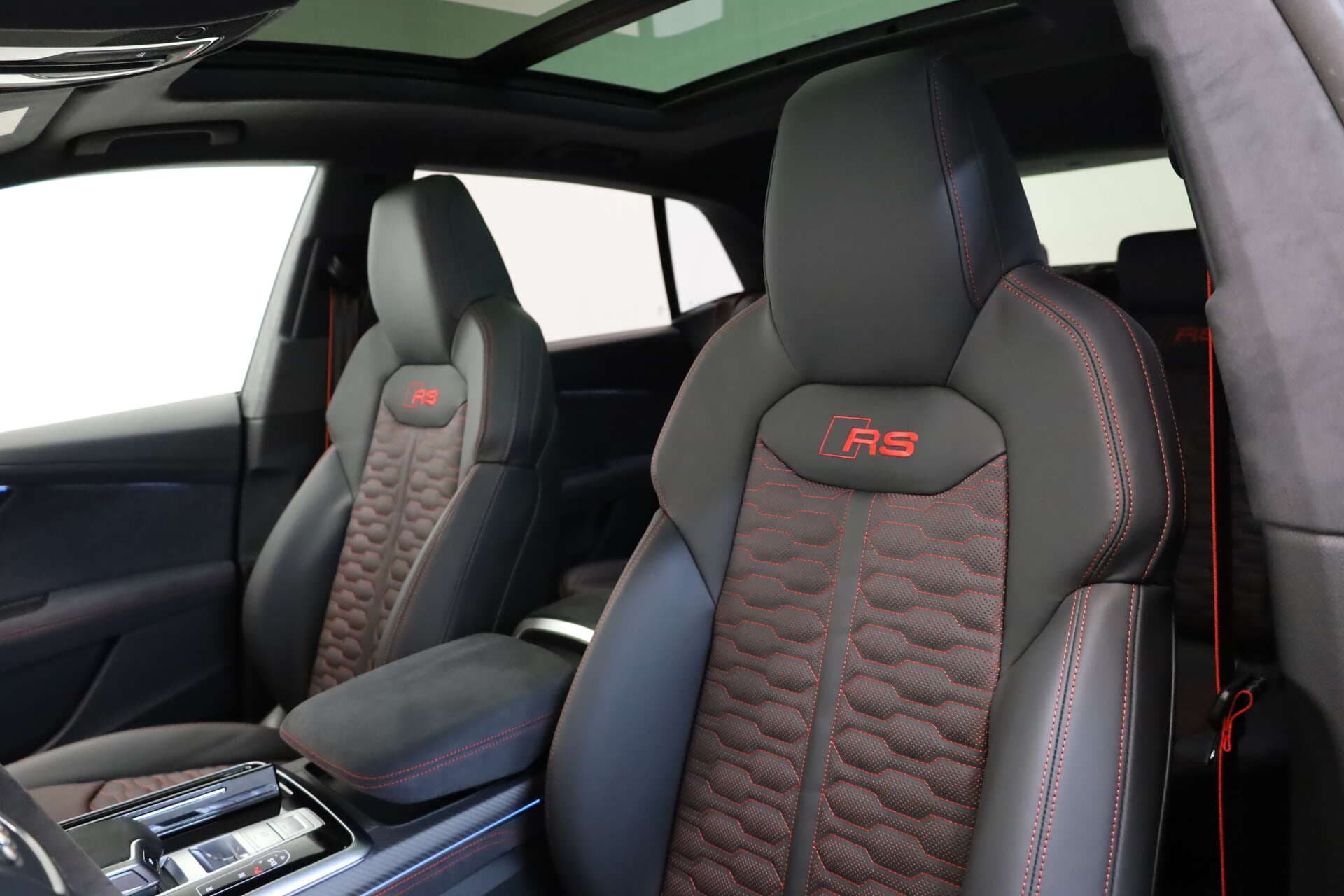 AUDI RS Q8, photo 9 sur 17