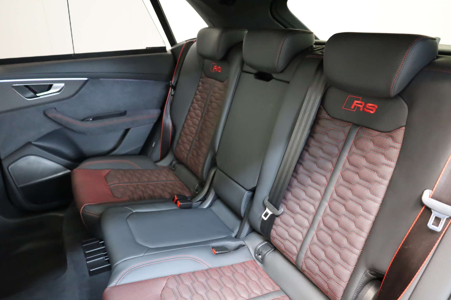 AUDI RS Q8, photo 10 sur 17