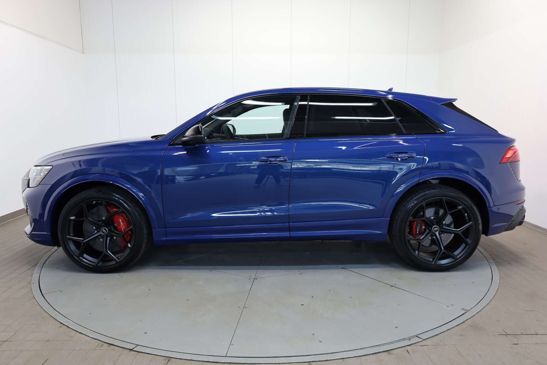 AUDI RS Q8, photo 4 sur 17