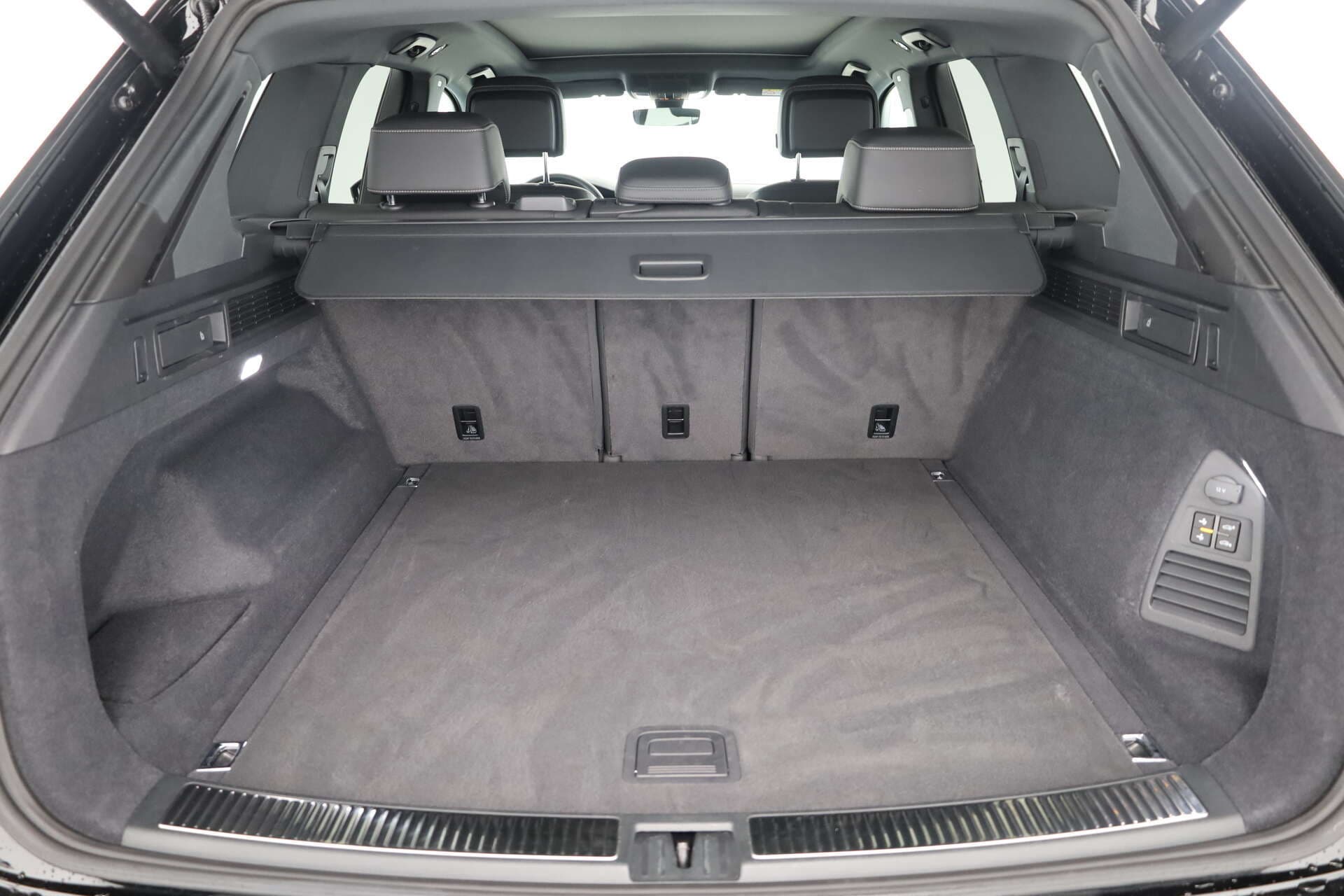 VOLKSWAGEN Touareg, photo 11 sur 17
