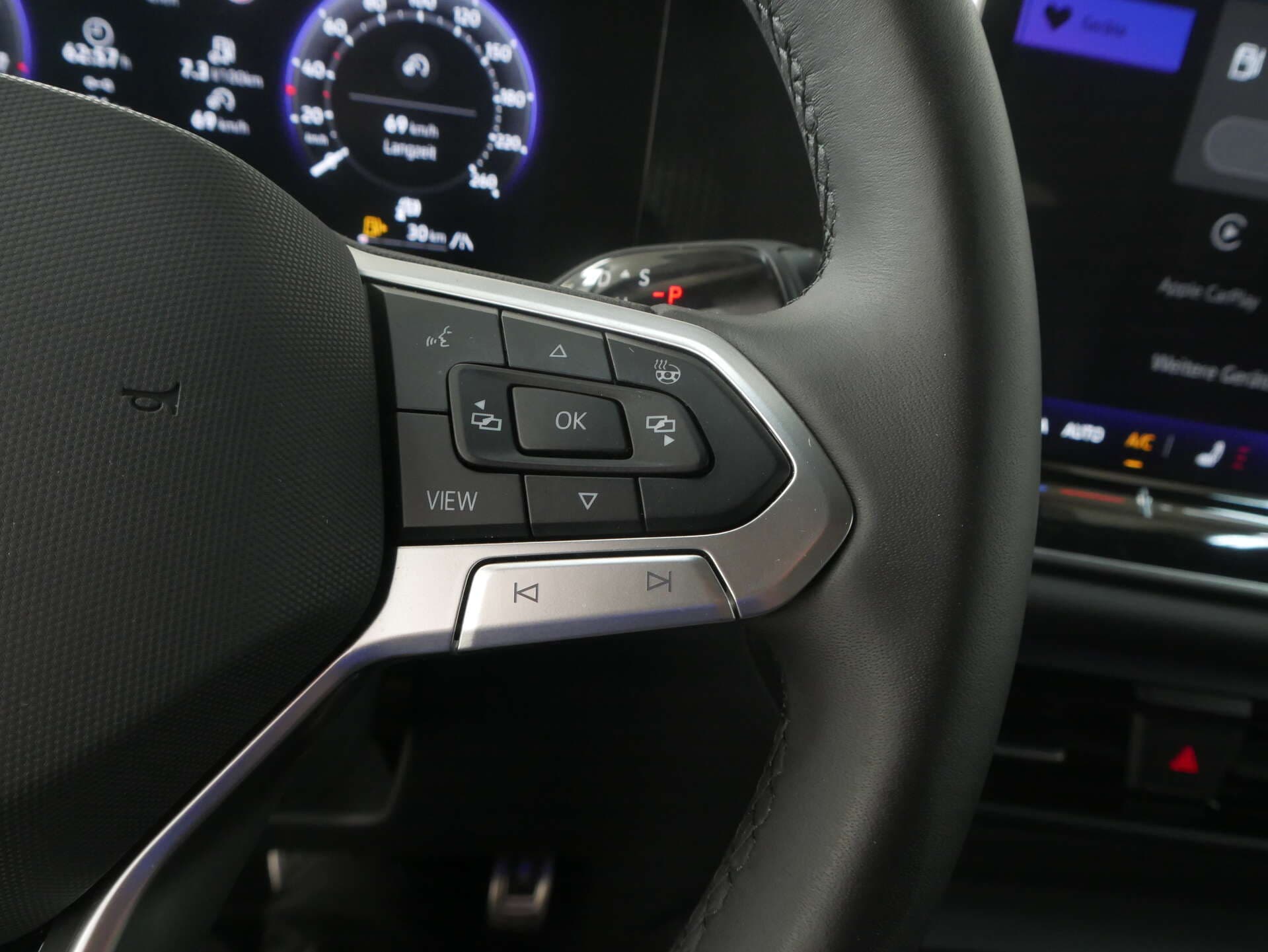 VOLKSWAGEN Tiguan, photo 9 sur 17