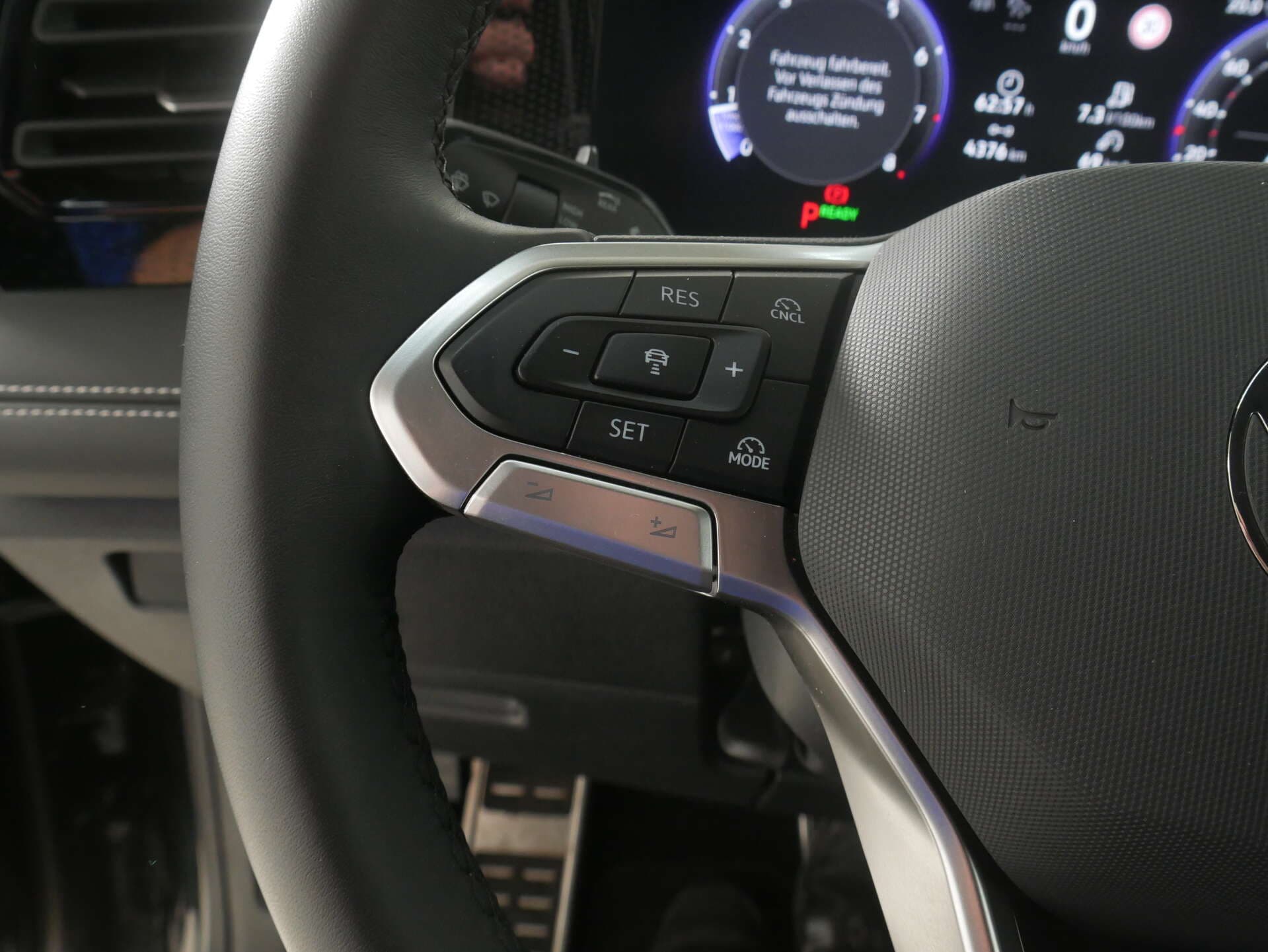 VOLKSWAGEN Tiguan, photo 10 sur 17