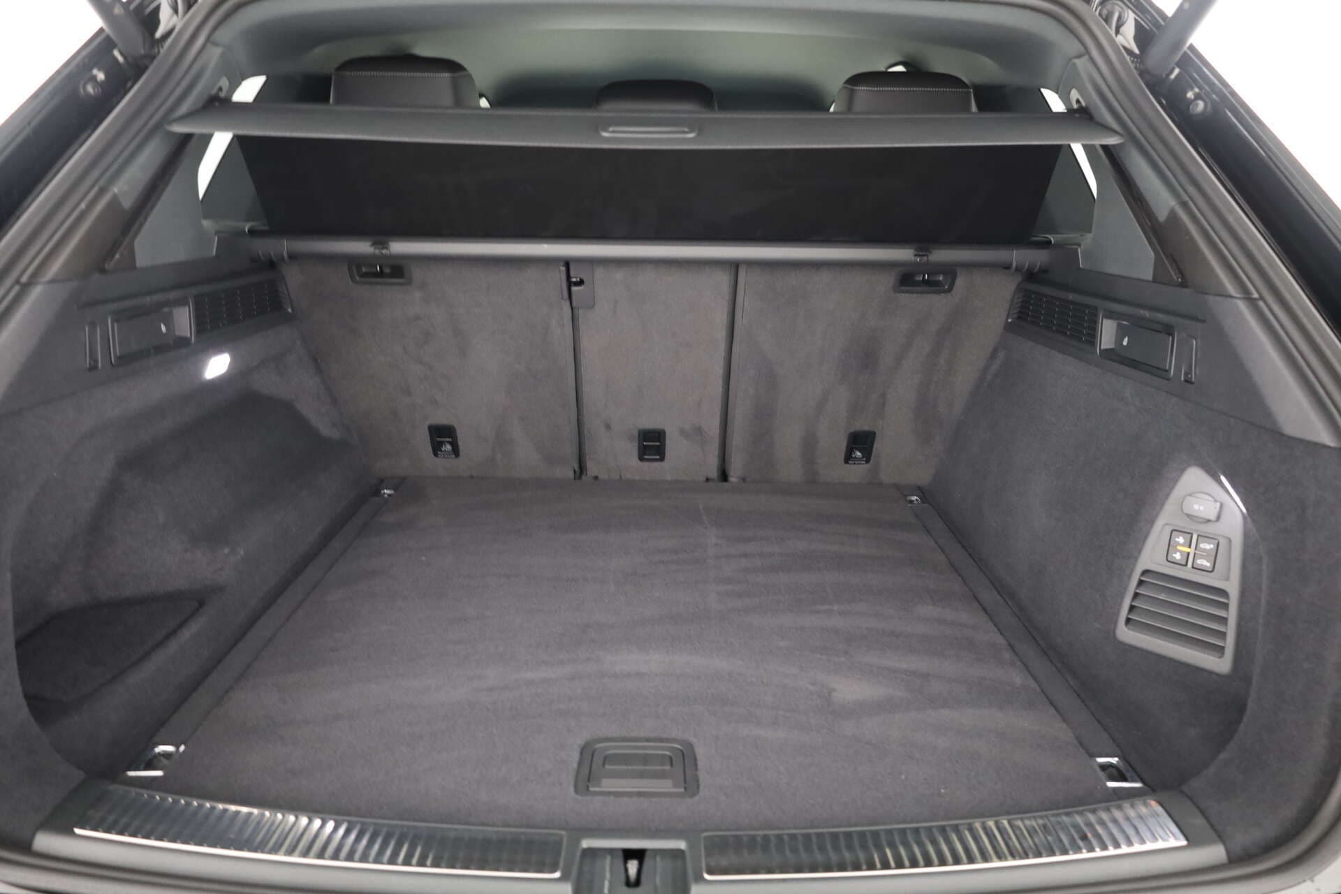 VOLKSWAGEN Touareg, photo 13 sur 17