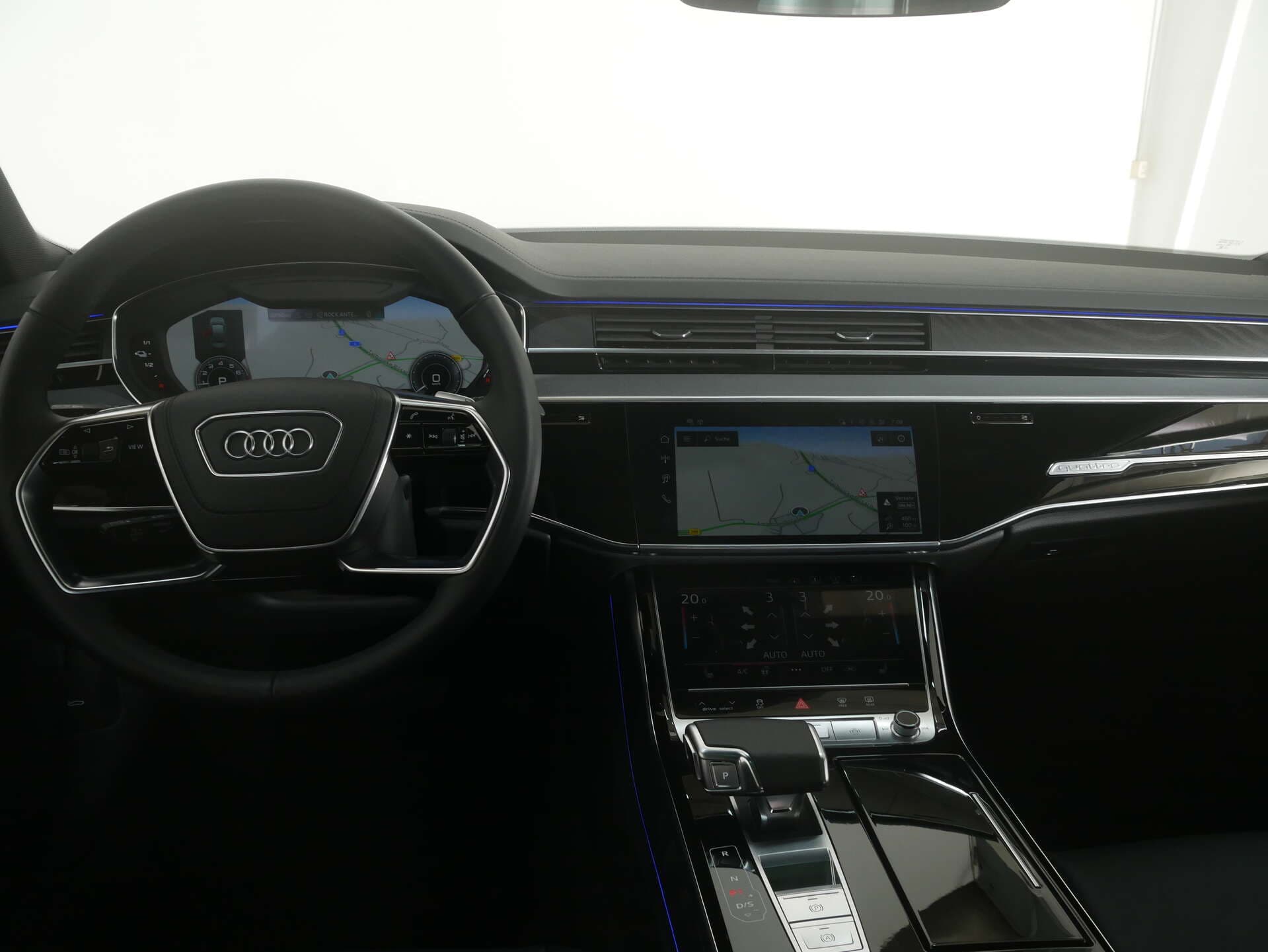 AUDI A8, photo 12 sur 17