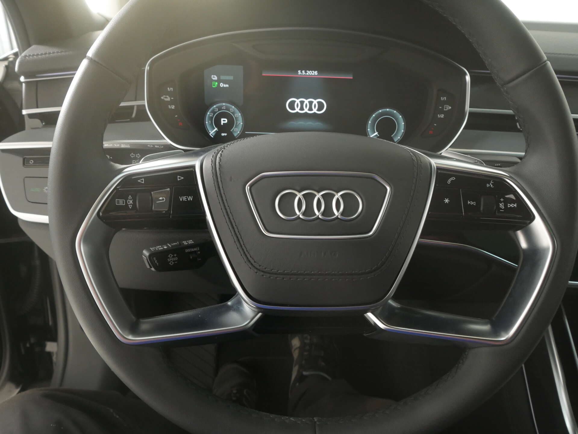 AUDI A8, photo 16 sur 17