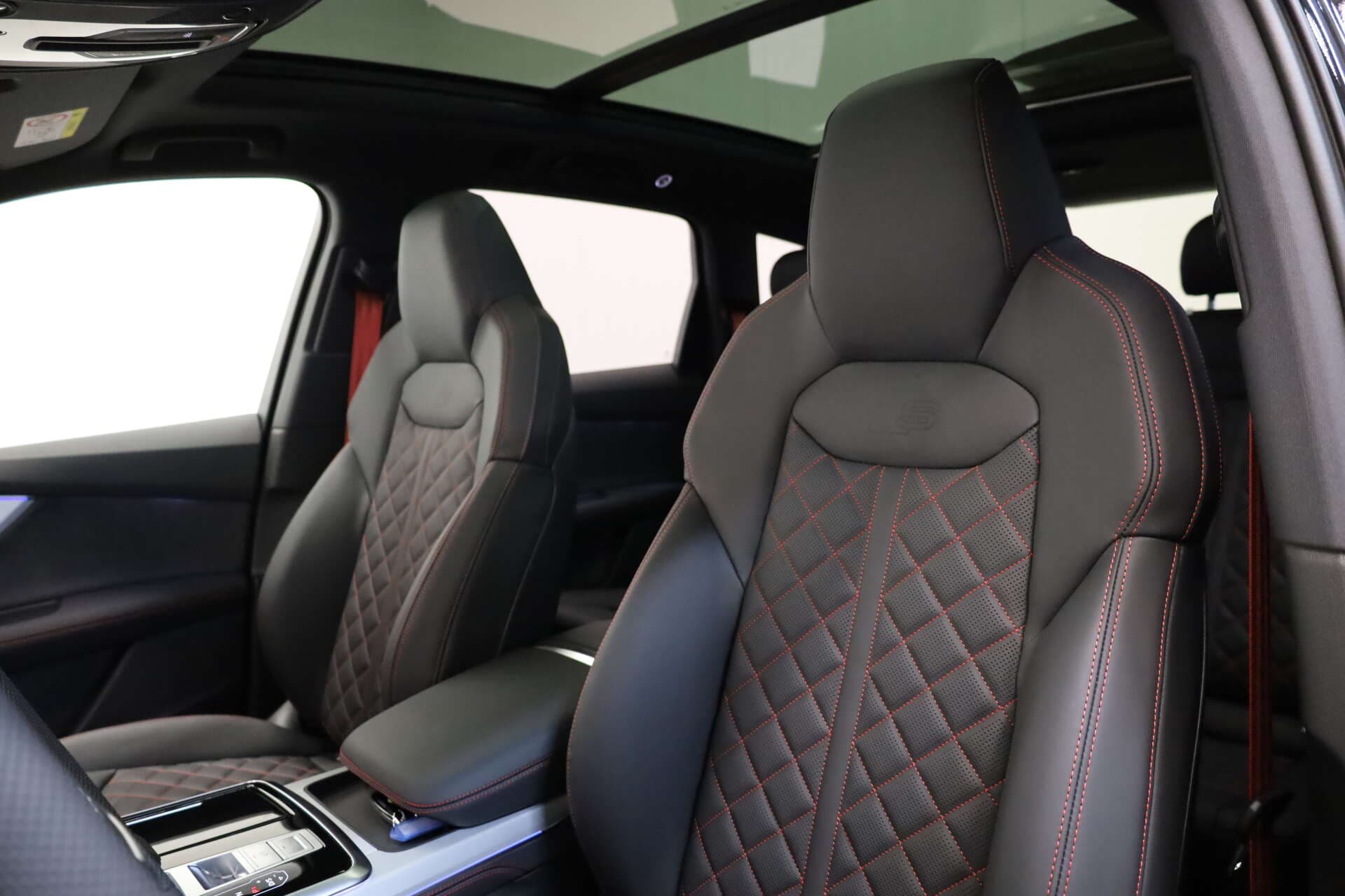 AUDI Q7, photo 9 sur 17