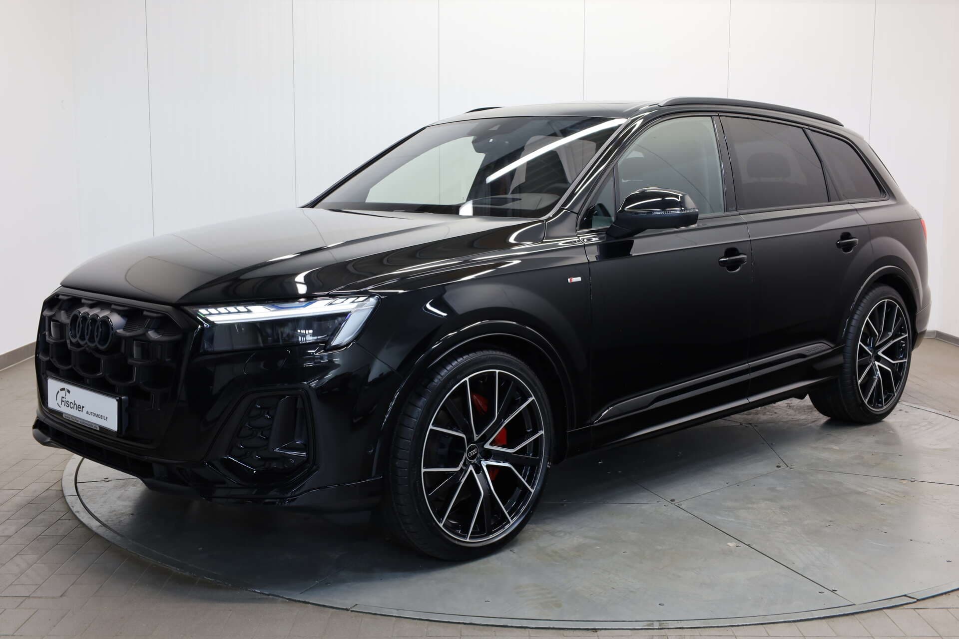 AUDI Q7, photo 1 sur 17