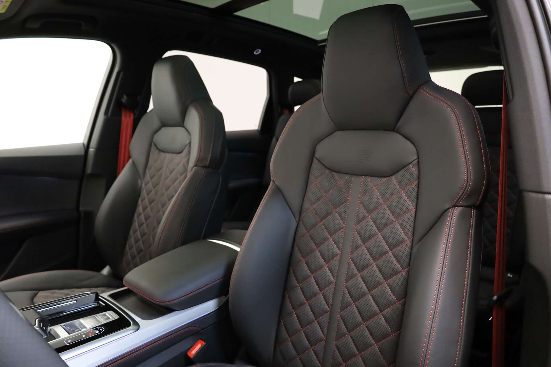 AUDI Q7, photo 9 sur 17