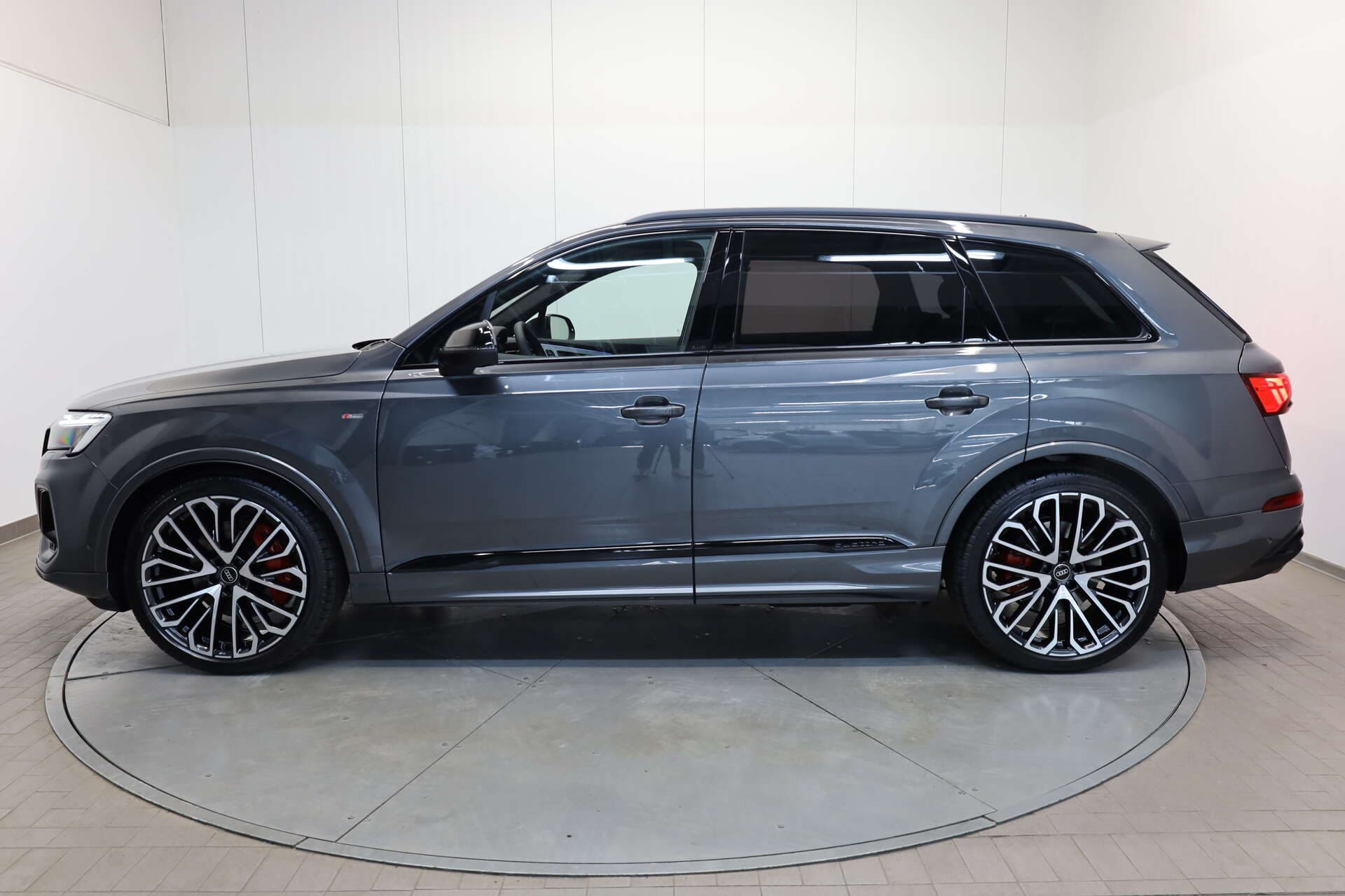 AUDI Q7, photo 4 sur 17