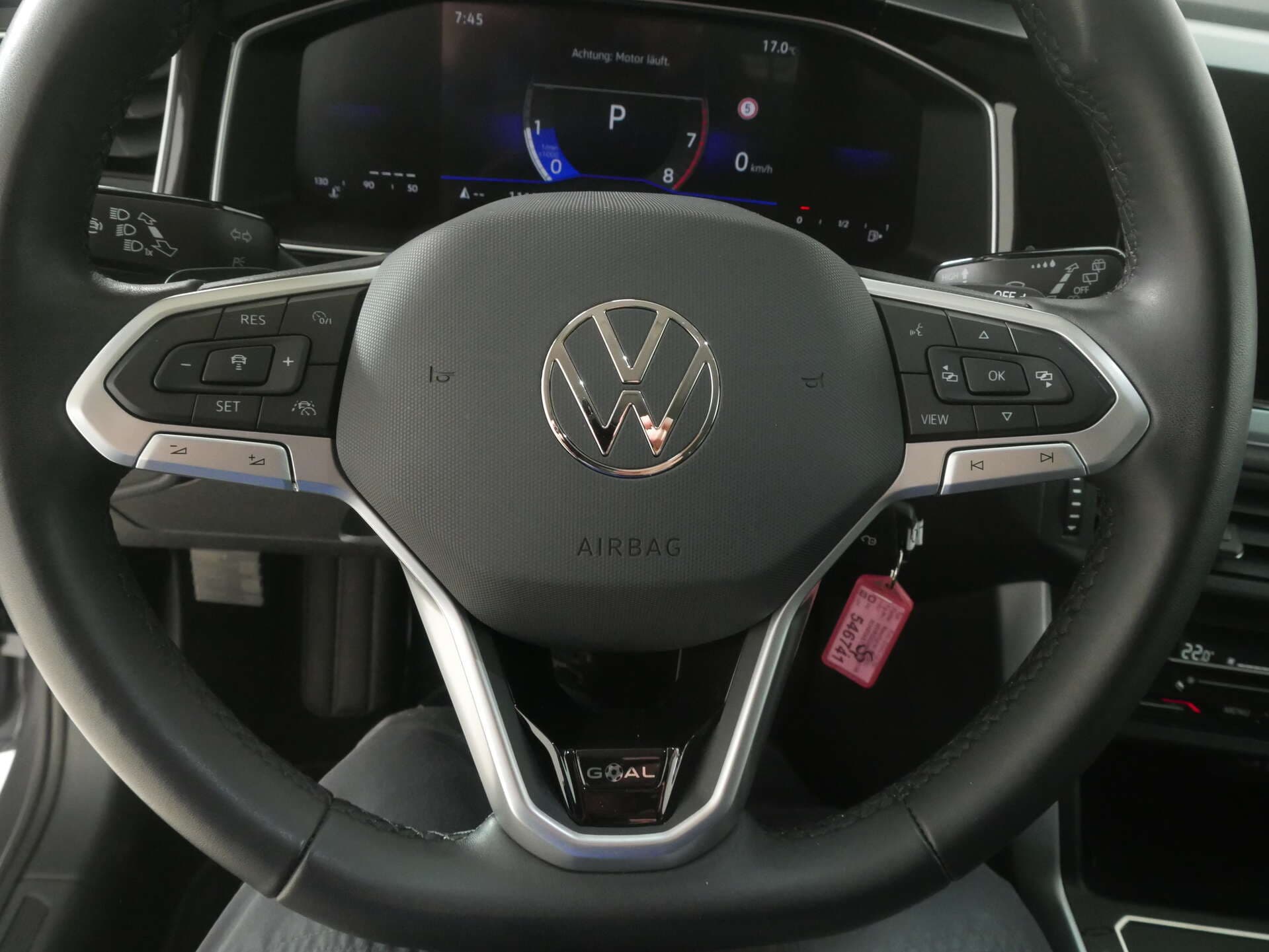 VOLKSWAGEN Polo, photo 10 sur 17