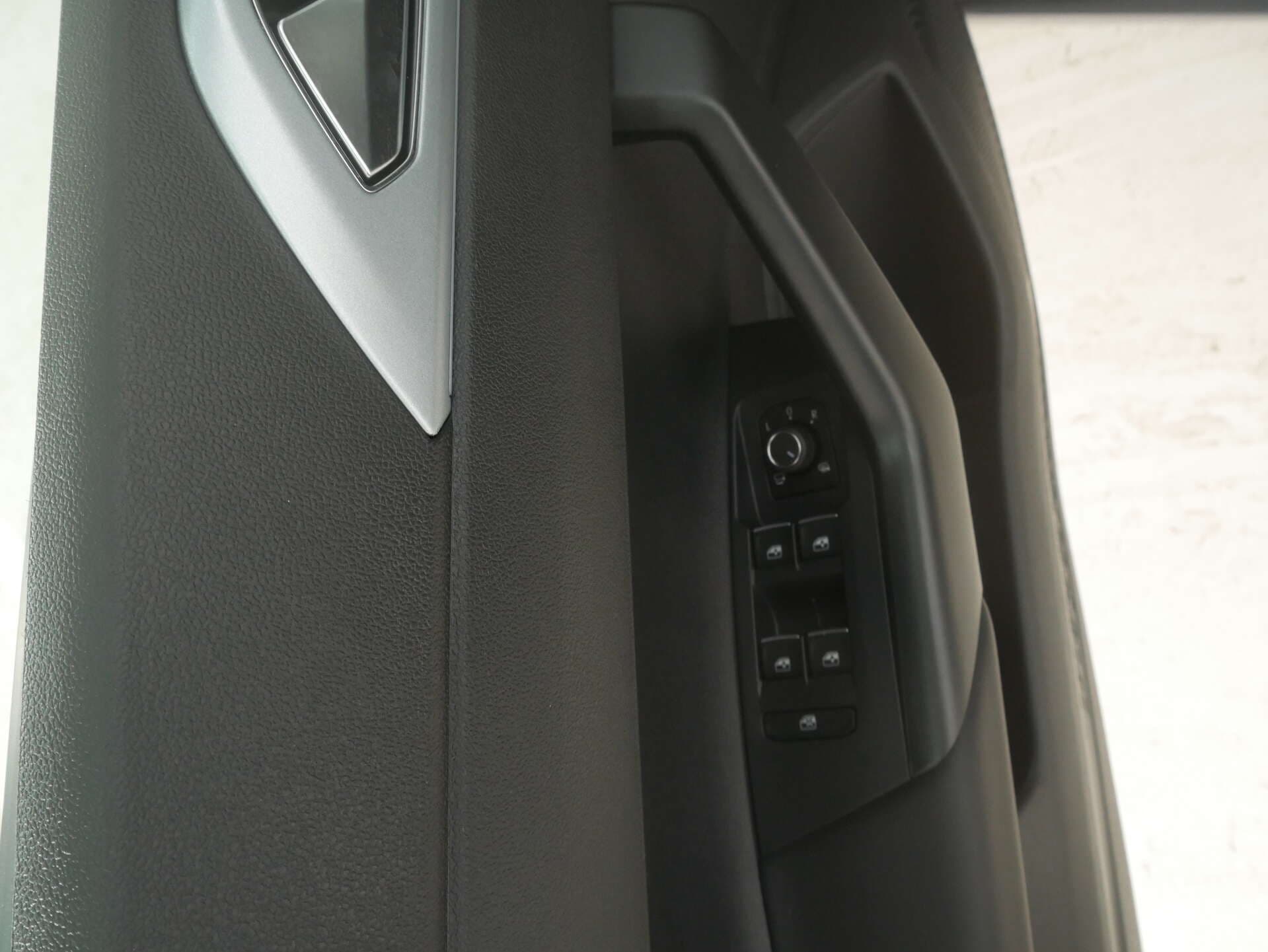 VOLKSWAGEN Polo, photo 8 sur 17