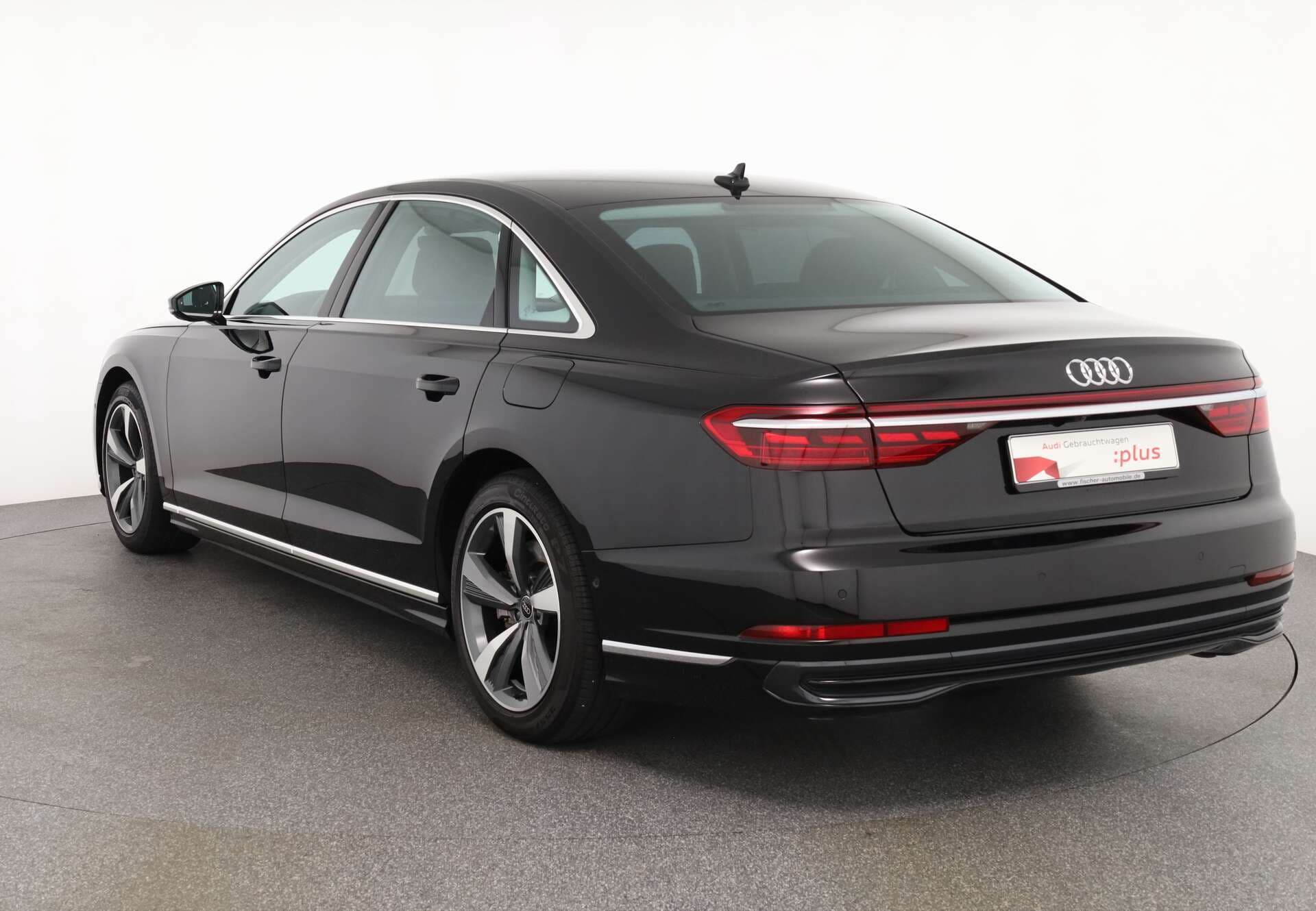 AUDI A8 L, photo 3 sur 17
