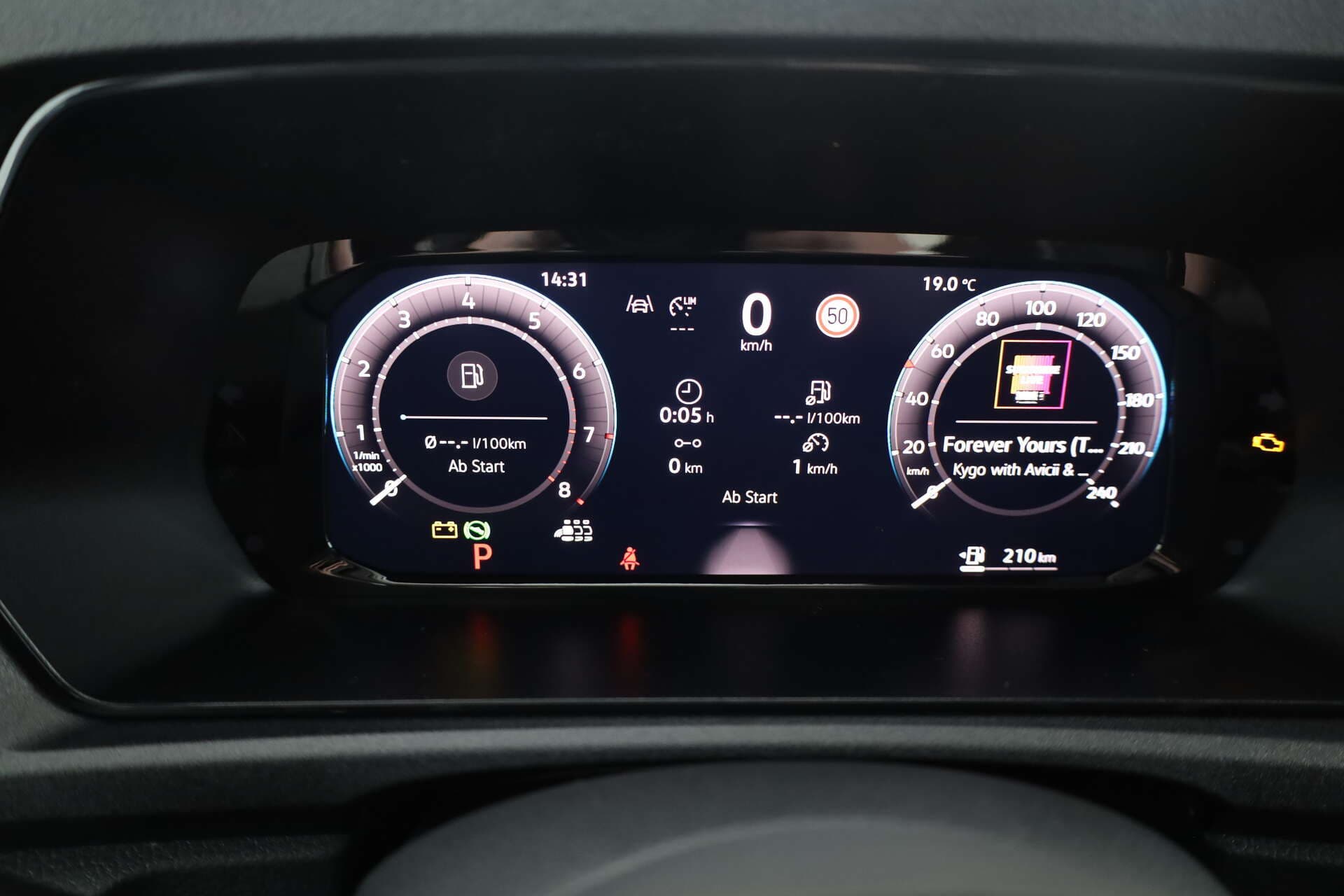 VOLKSWAGEN NUTZFAHRZEUGE Caddy Life, photo 13 sur 17