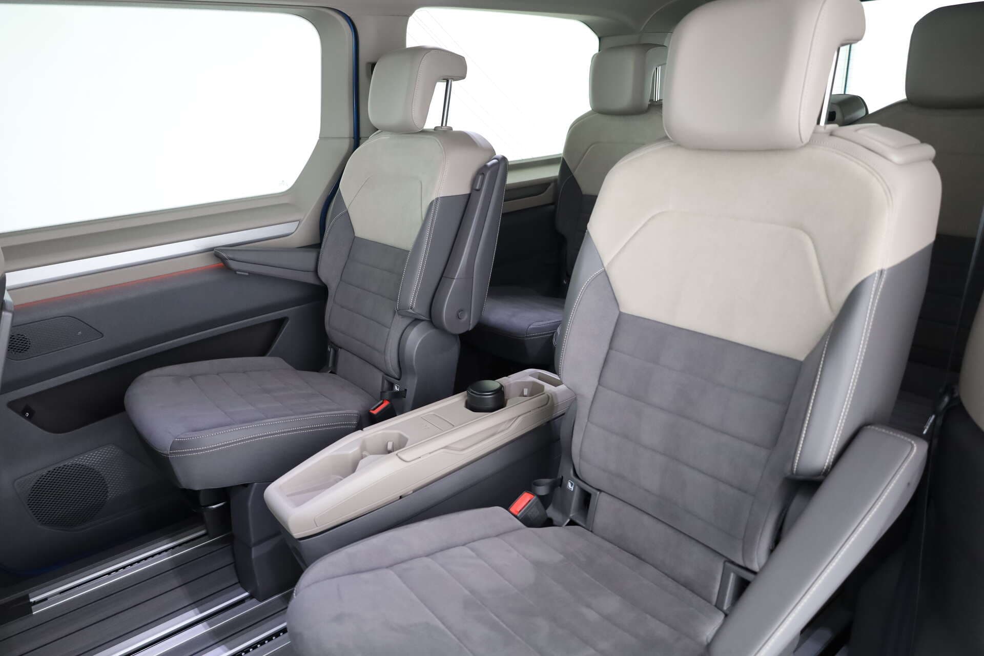 VOLKSWAGEN NUTZFAHRZEUGE T7 Multivan LÜ, photo 12 sur 17