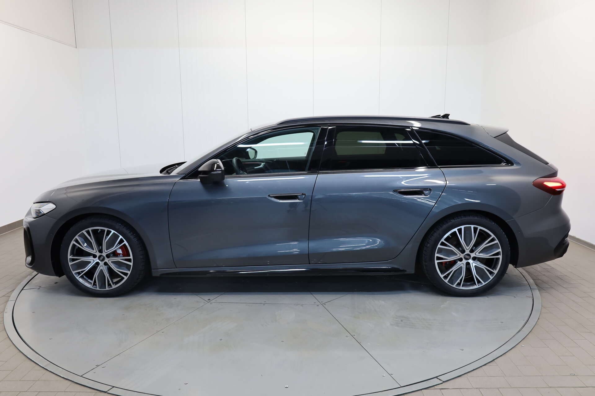 AUDI S5 Avant, photo 4 sur 17