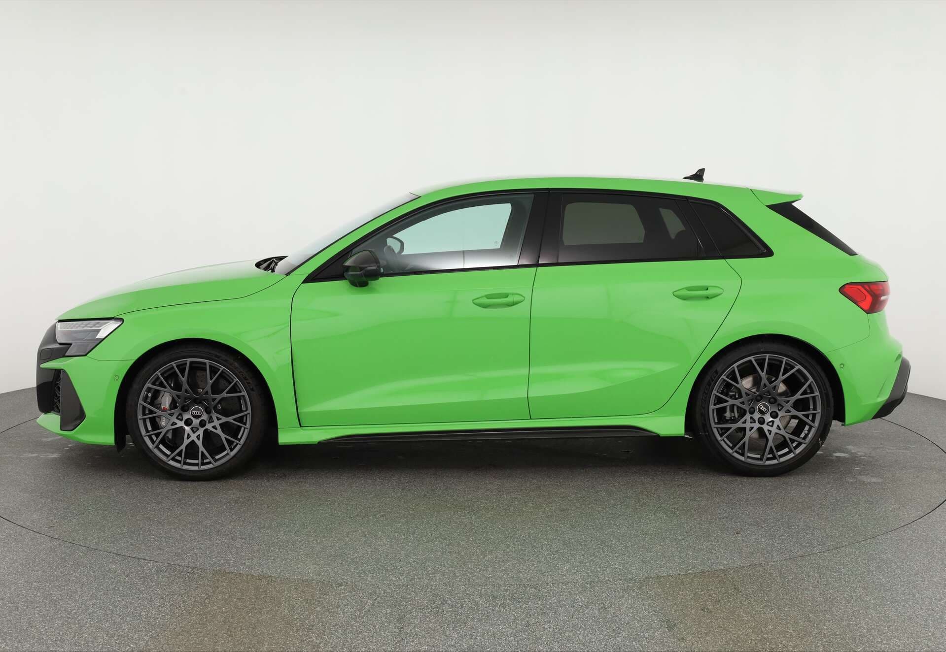AUDI RS3 Sportback, photo 4 sur 17