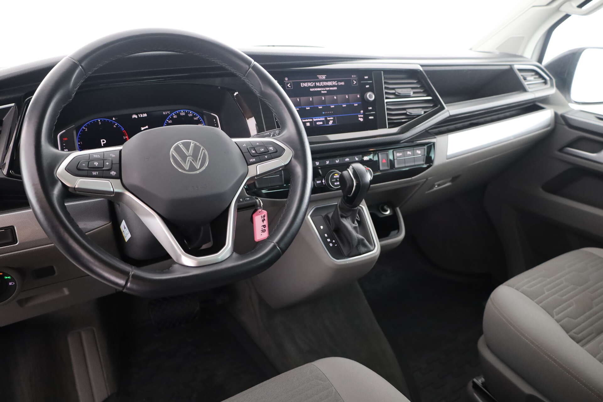 VOLKSWAGEN NUTZFAHRZEUGE T6.1 California, photo 8 sur 17