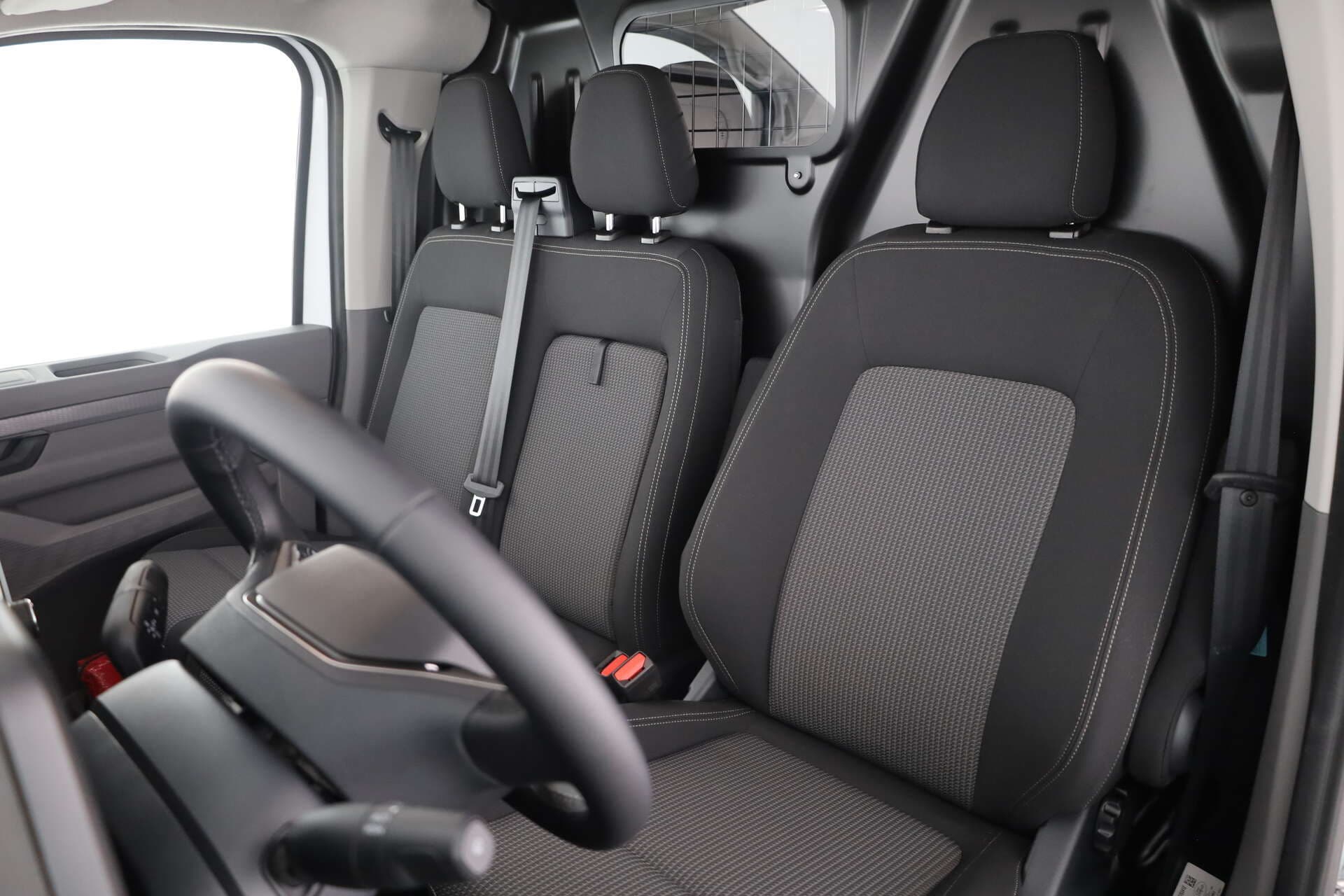 VOLKSWAGEN NUTZFAHRZEUGE T7 Transporter, photo 9 sur 17