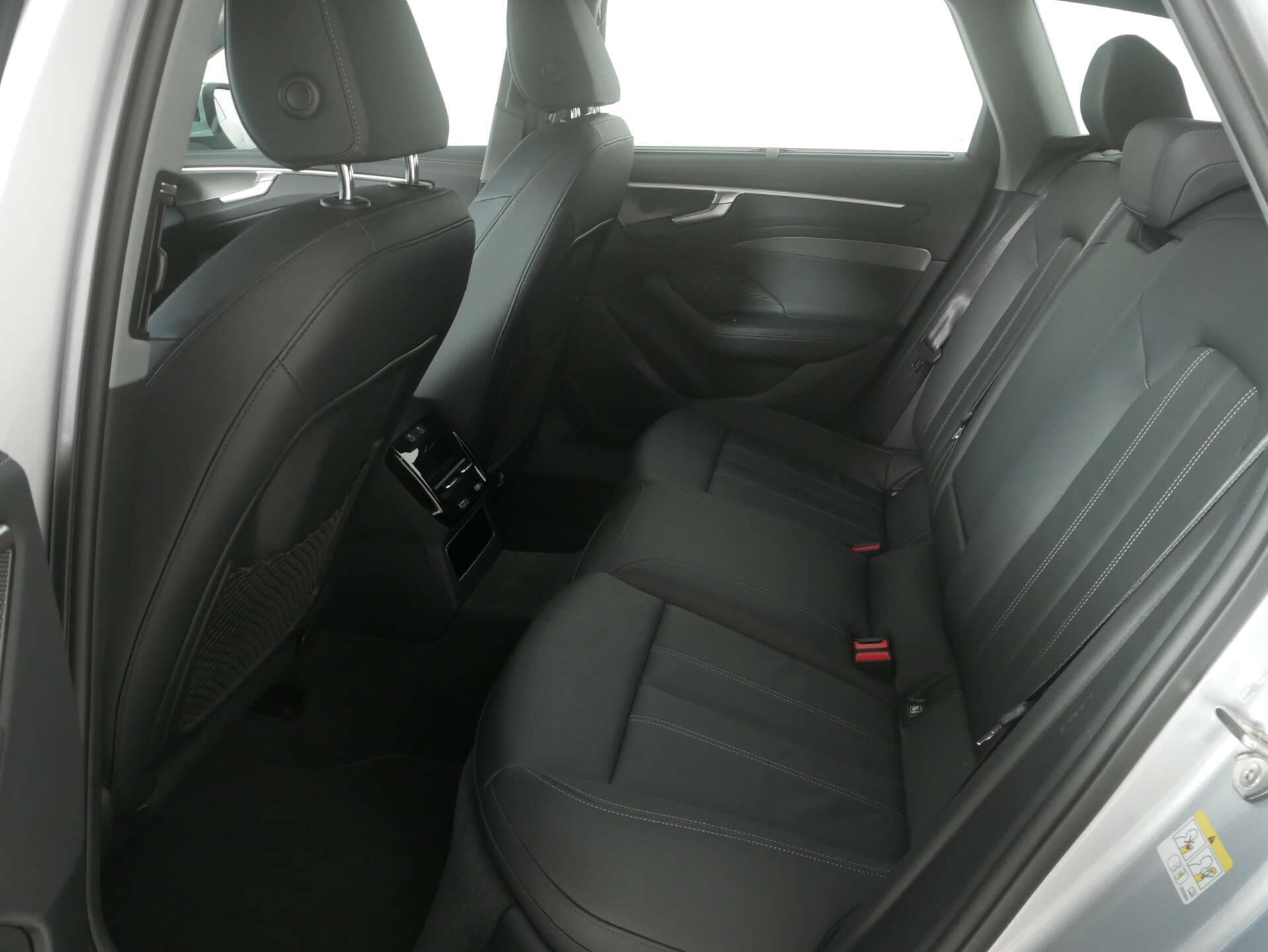 AUDI A6 Avant, photo 14 sur 17