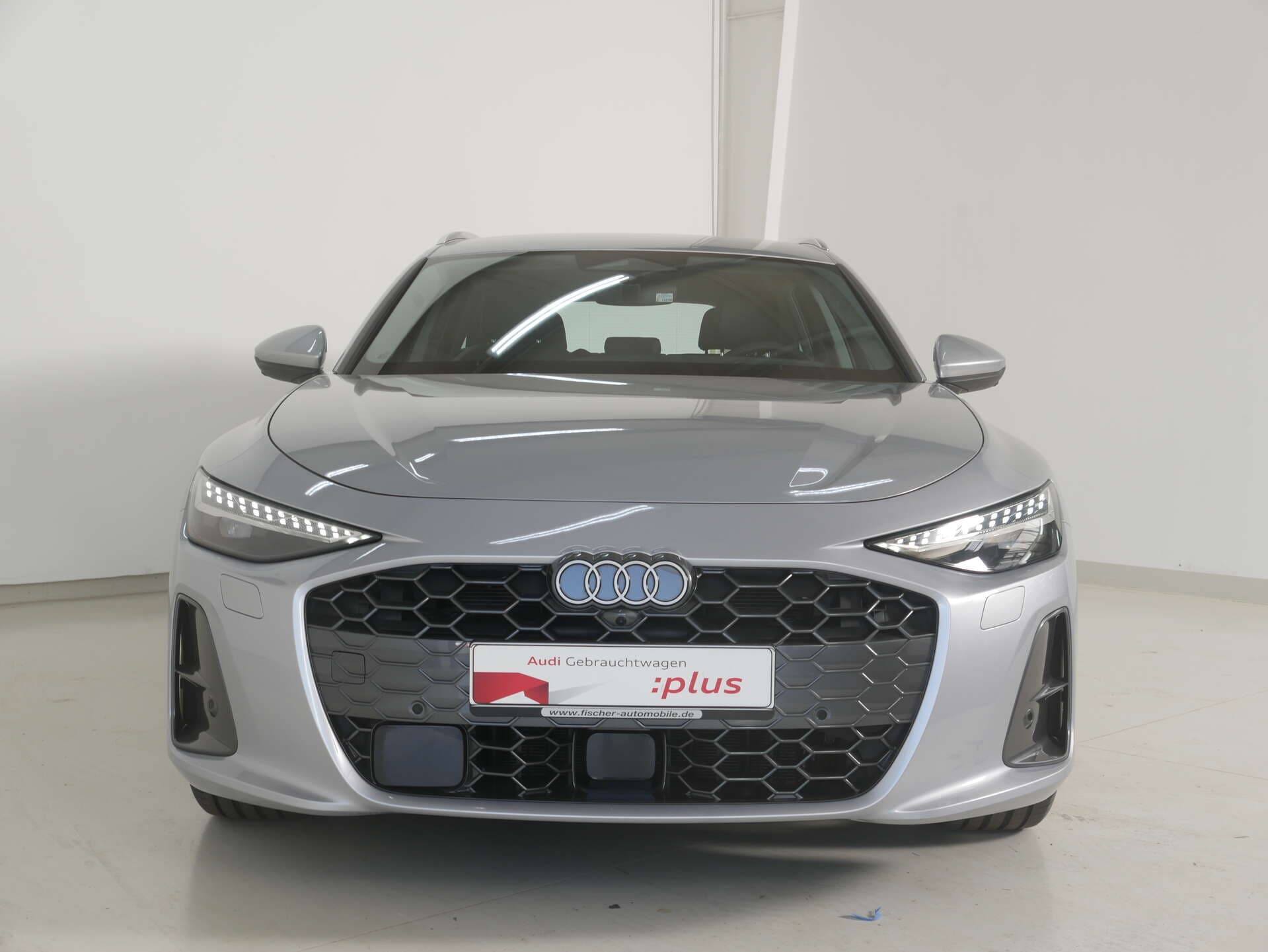 AUDI A6 Avant, photo 2 sur 17