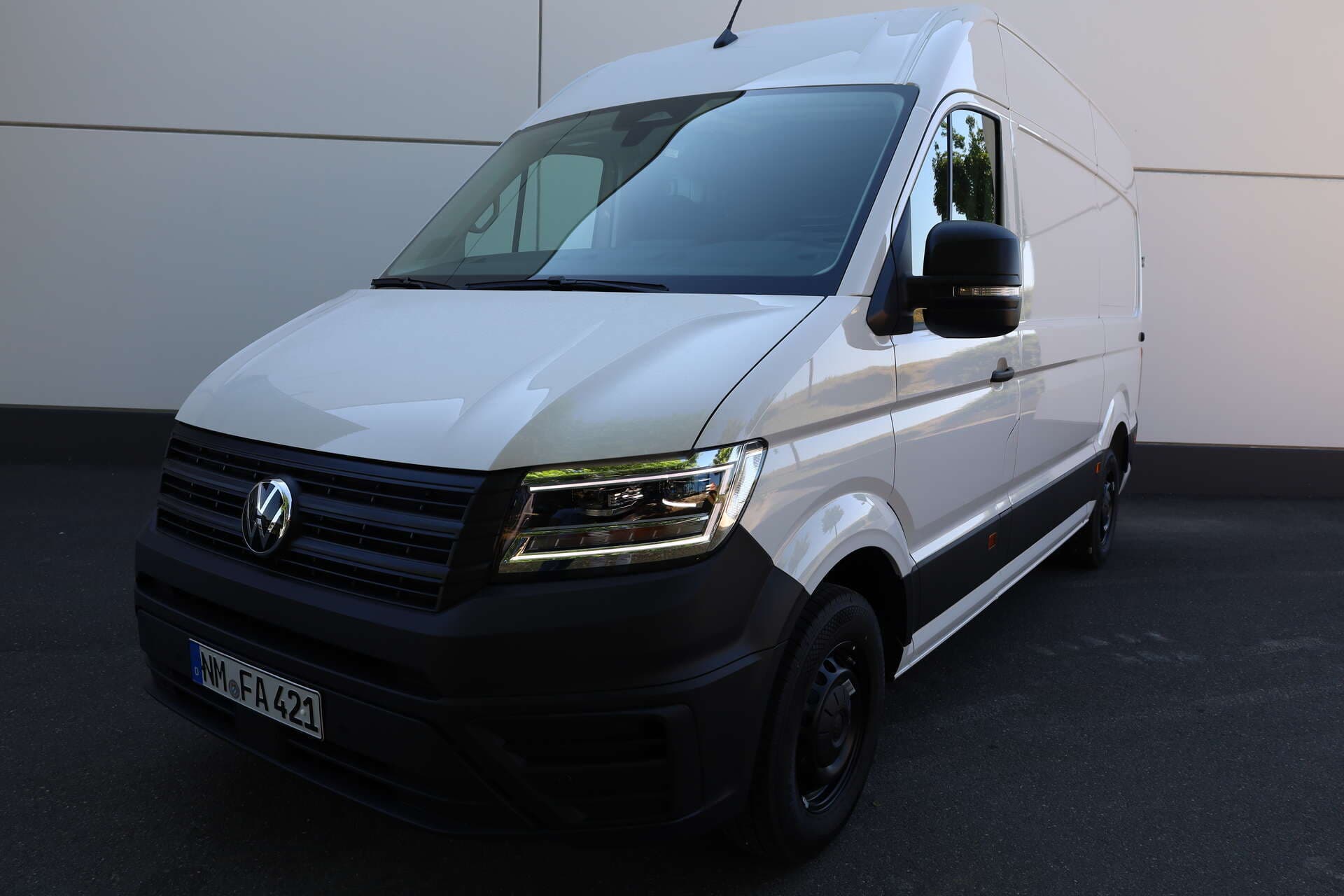 VOLKSWAGEN NUTZFAHRZEUGE Crafter 35, photo 1 sur 17