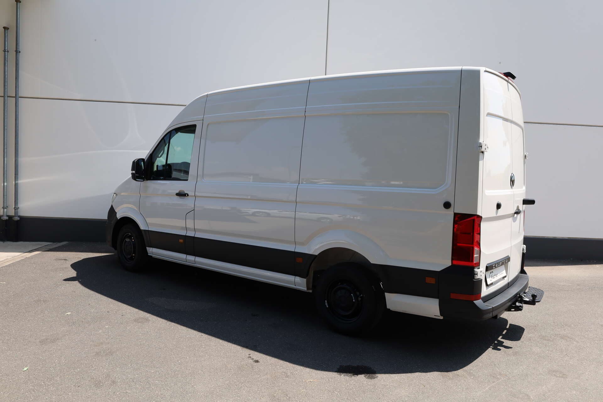 VOLKSWAGEN NUTZFAHRZEUGE Crafter 35, photo 3 sur 16