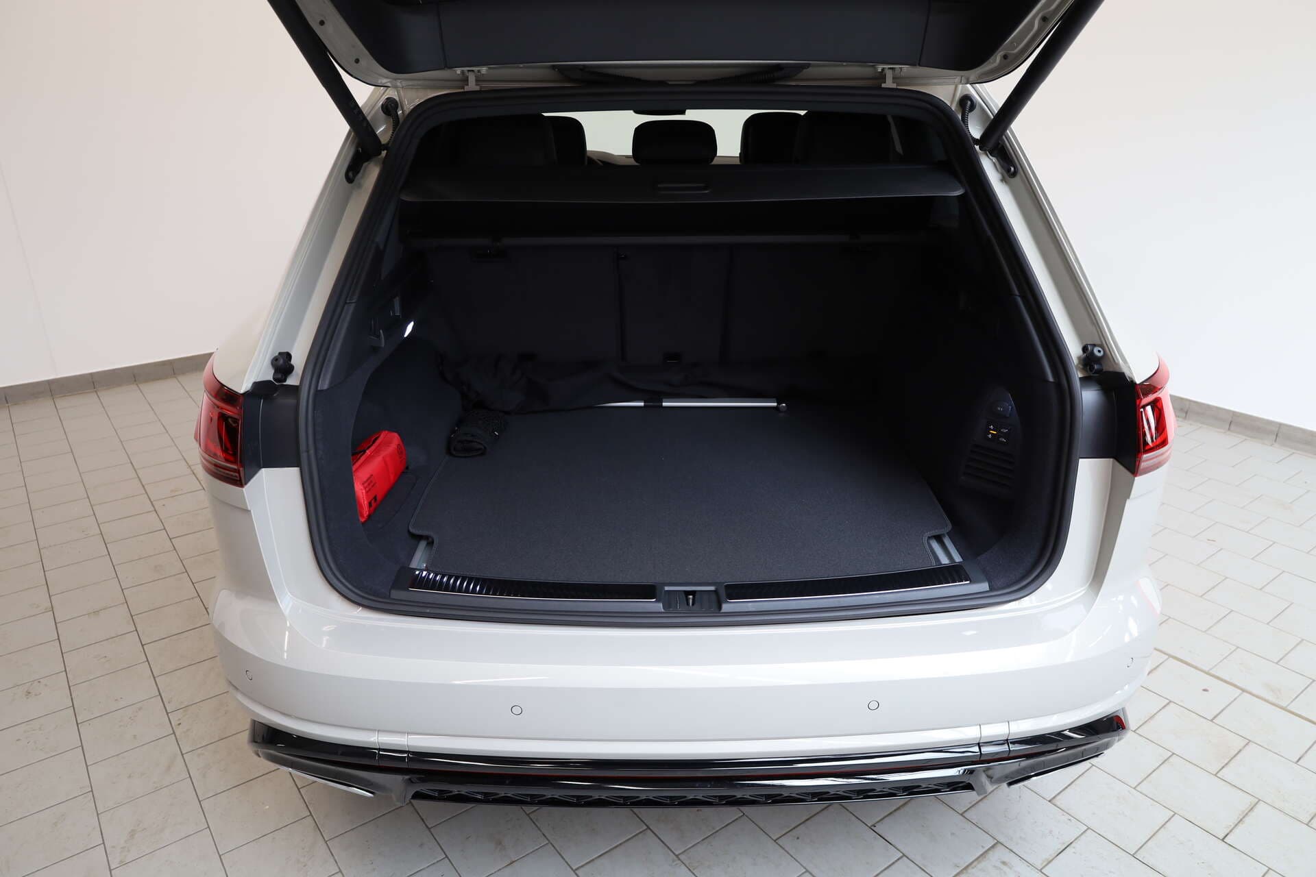 VOLKSWAGEN Touareg, photo 14 sur 17