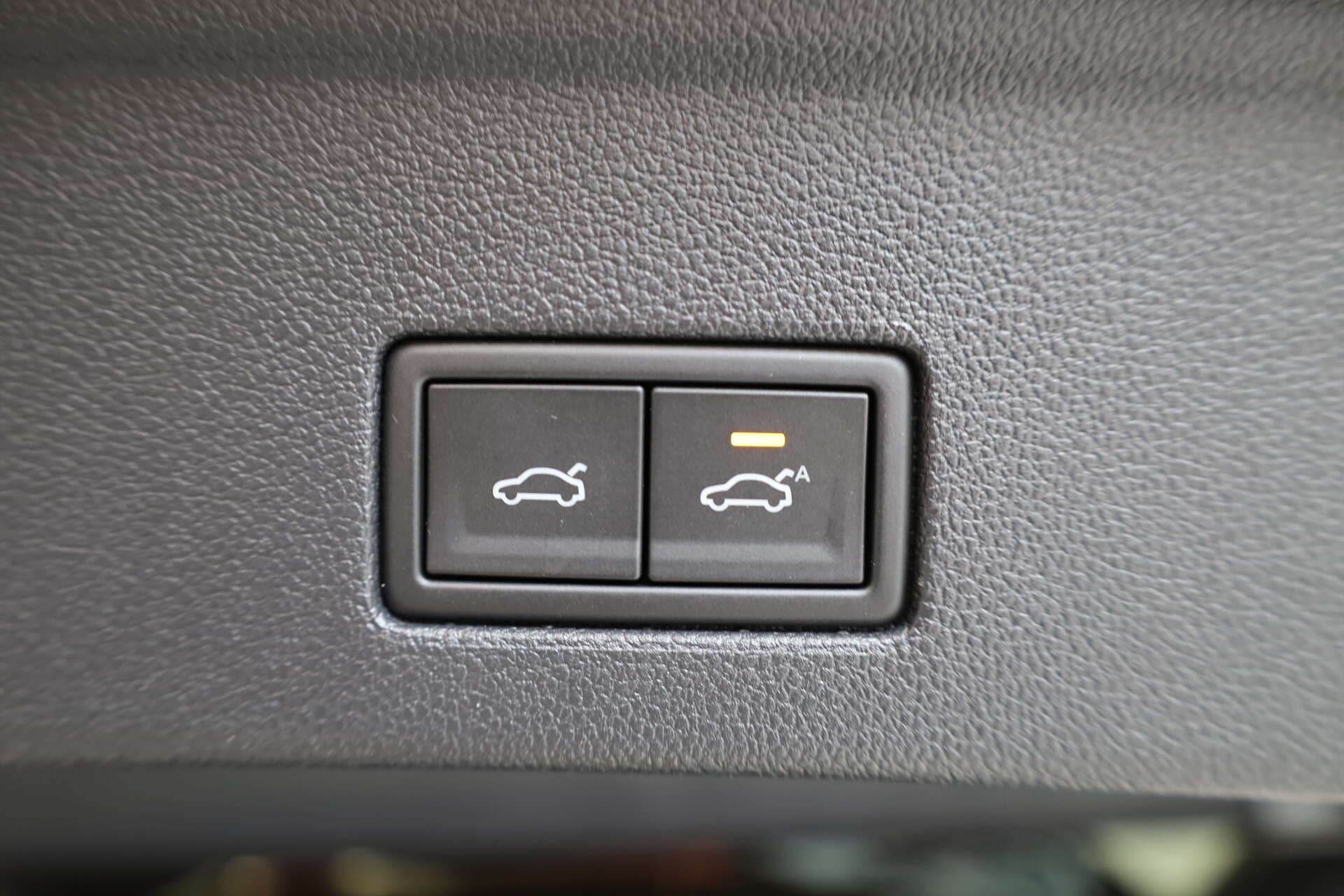 VOLKSWAGEN Touareg, photo 15 sur 17