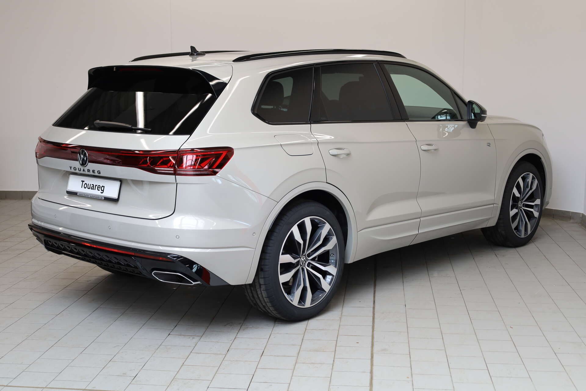VOLKSWAGEN Touareg, photo 2 sur 17