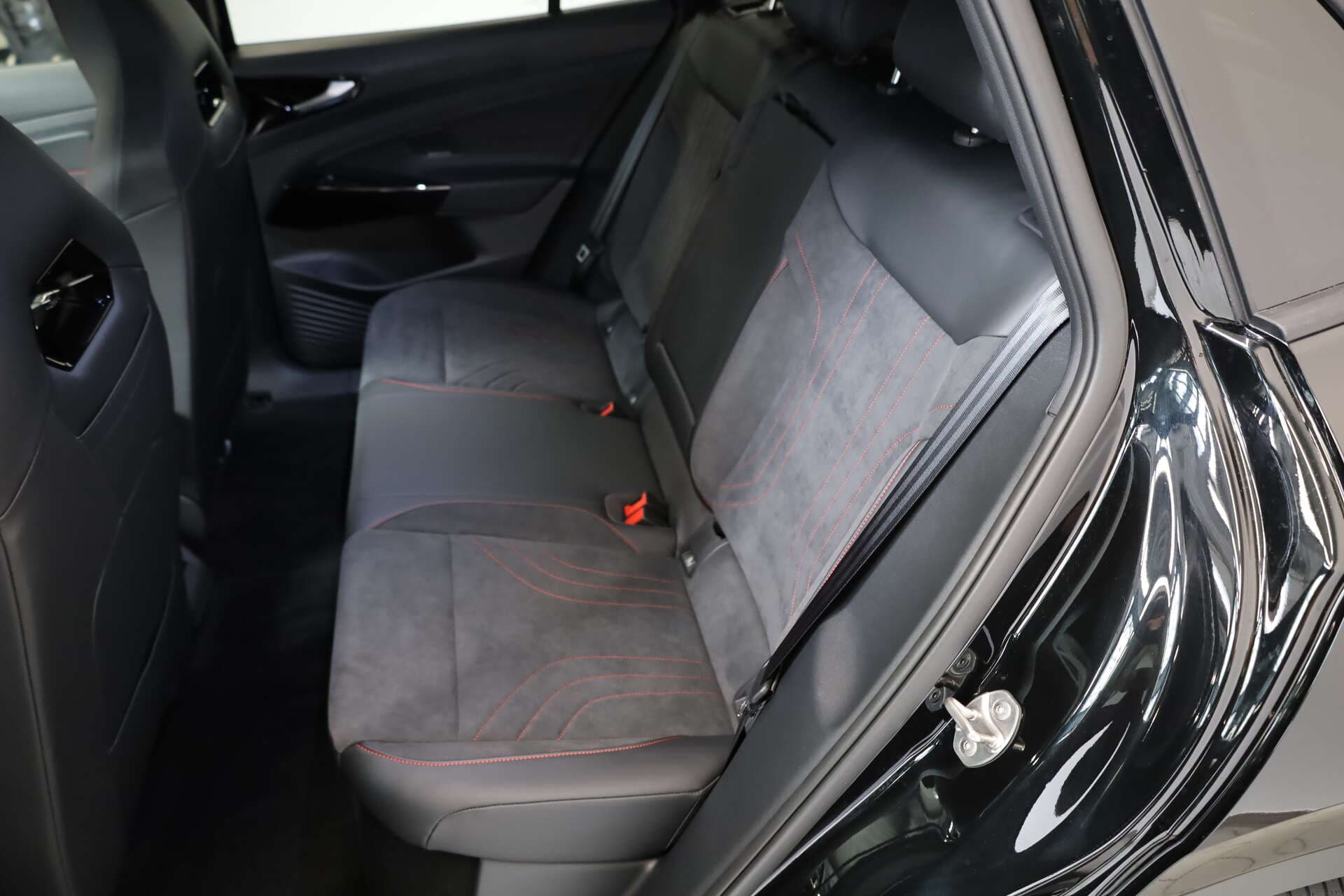 VOLKSWAGEN ID.4, photo 13 sur 17