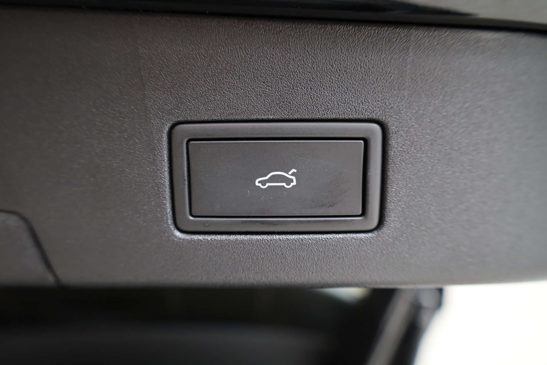 VOLKSWAGEN ID.4, photo 15 sur 17