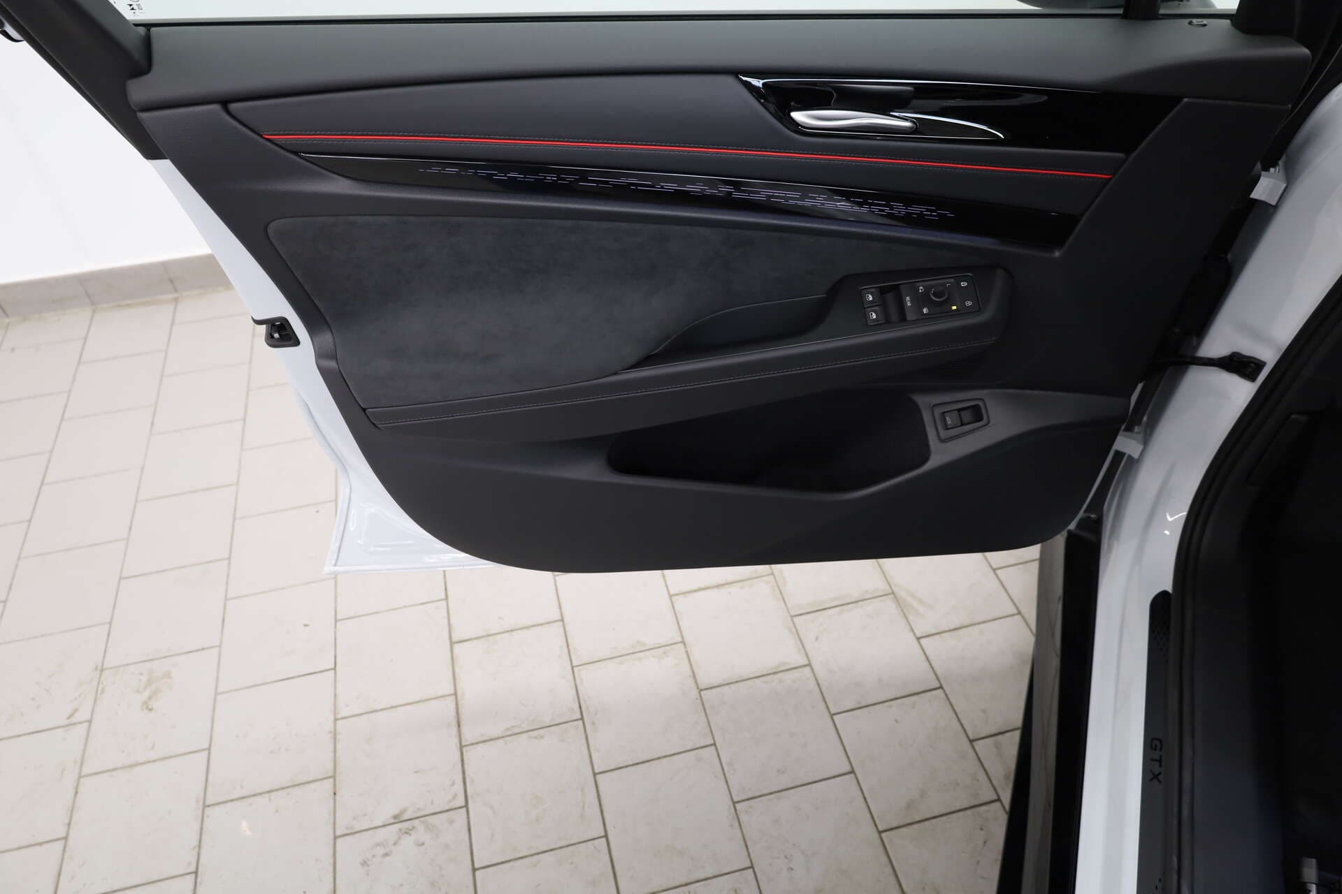 VOLKSWAGEN ID.7 Tourer, photo 12 sur 17